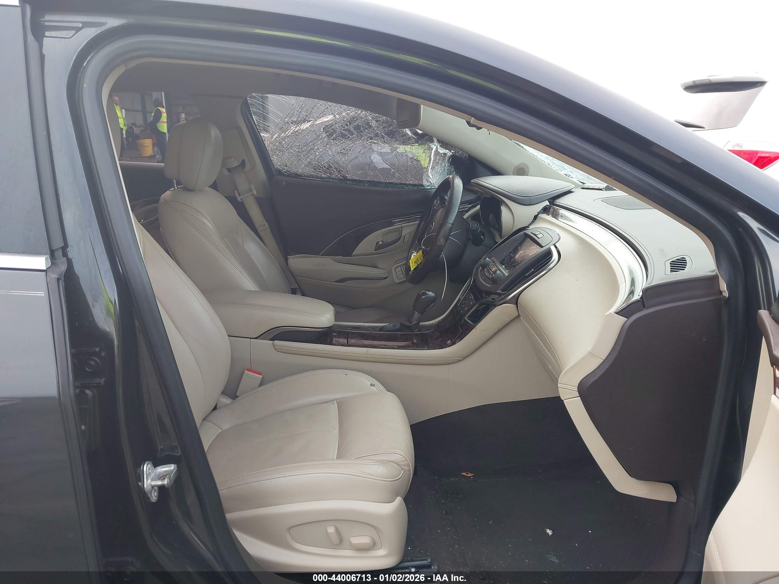 BUICK LACROSSE image 5