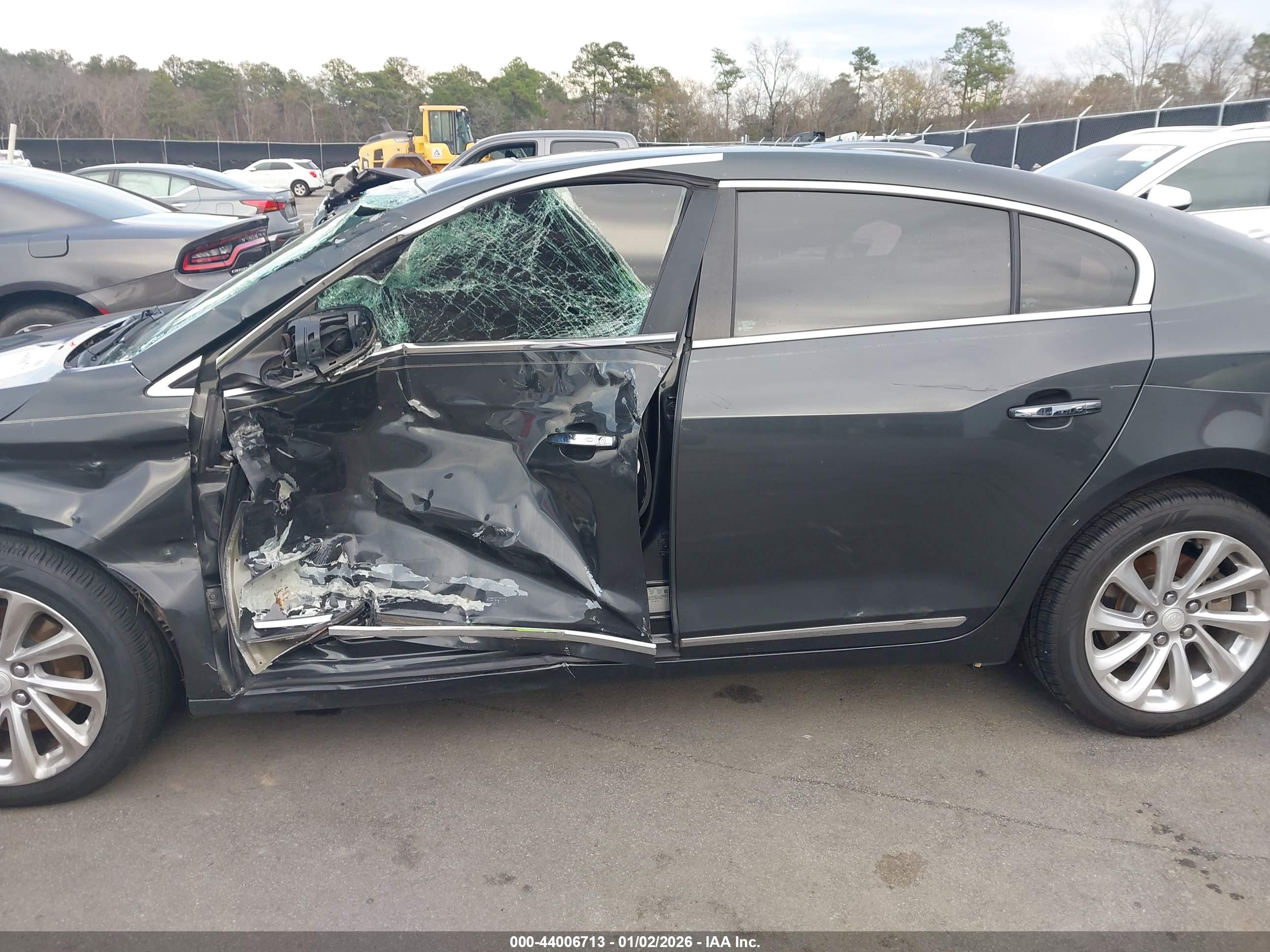 BUICK LACROSSE image 6