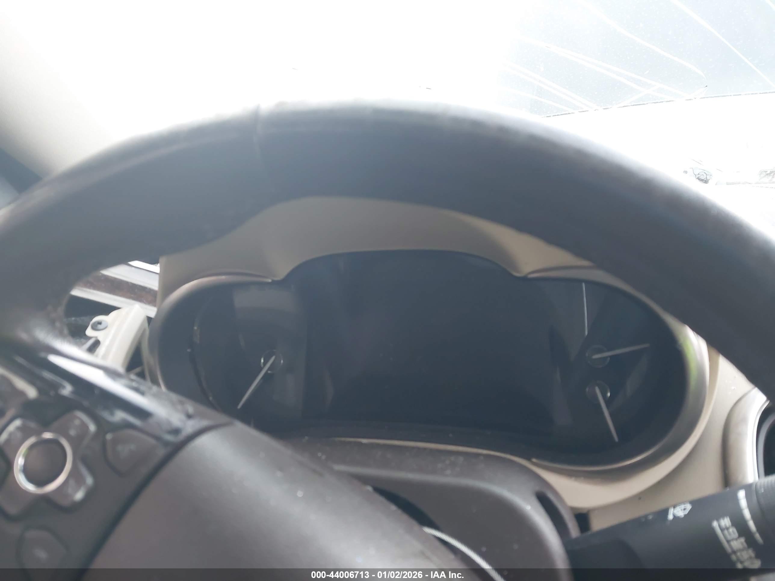 BUICK LACROSSE image 7