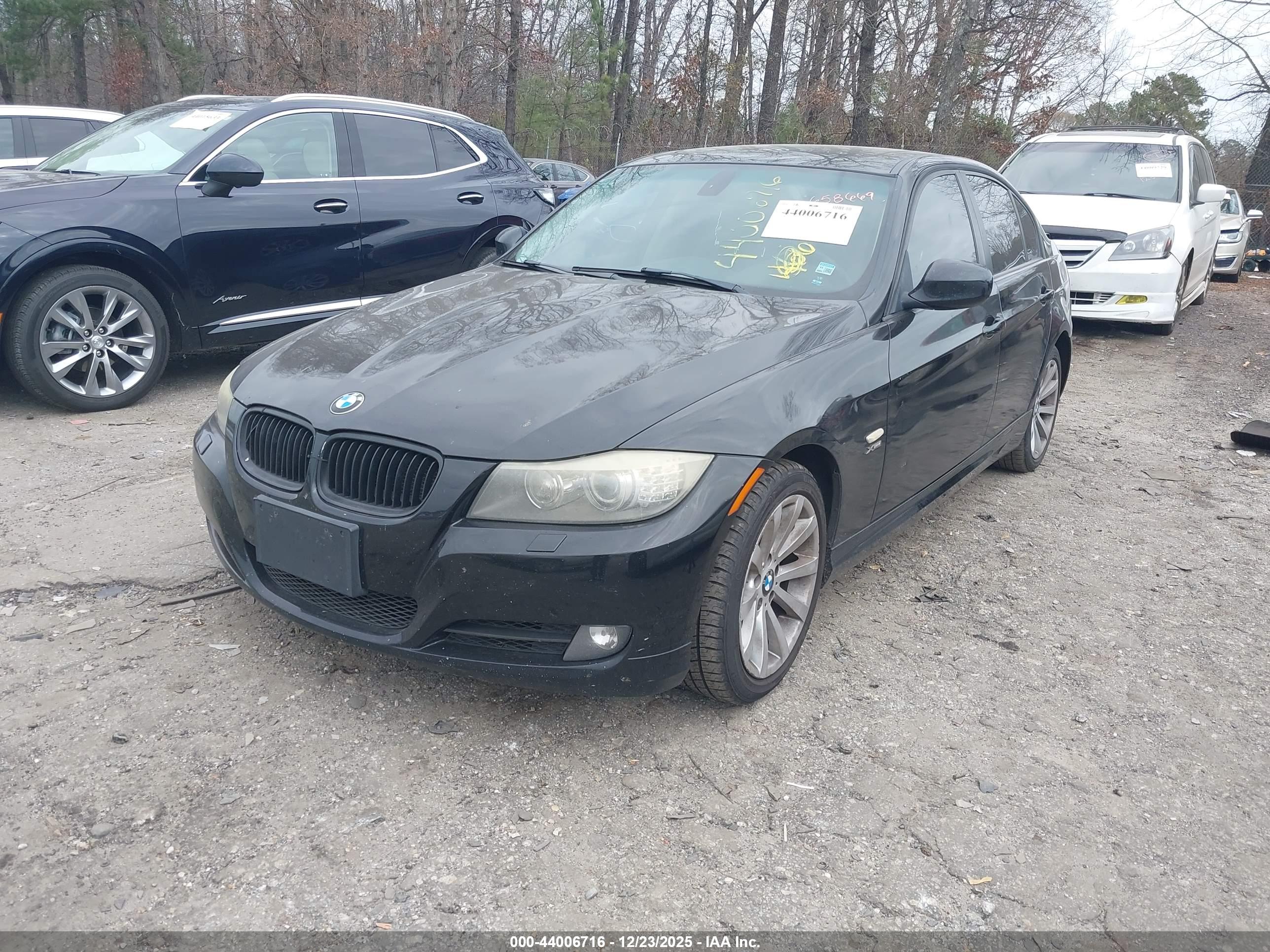 BMW 328I image 2