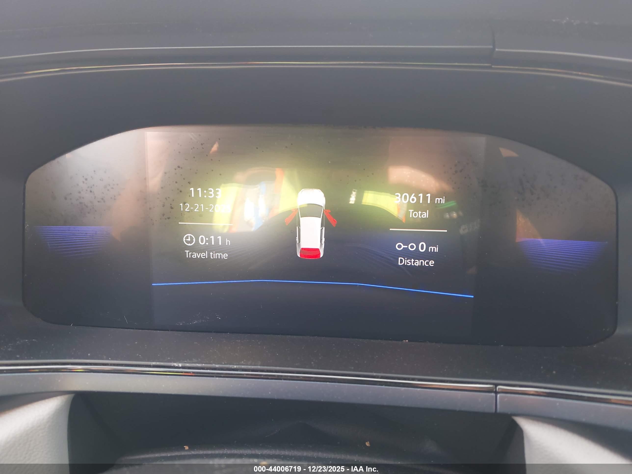 VOLKSWAGEN TAOS image 7