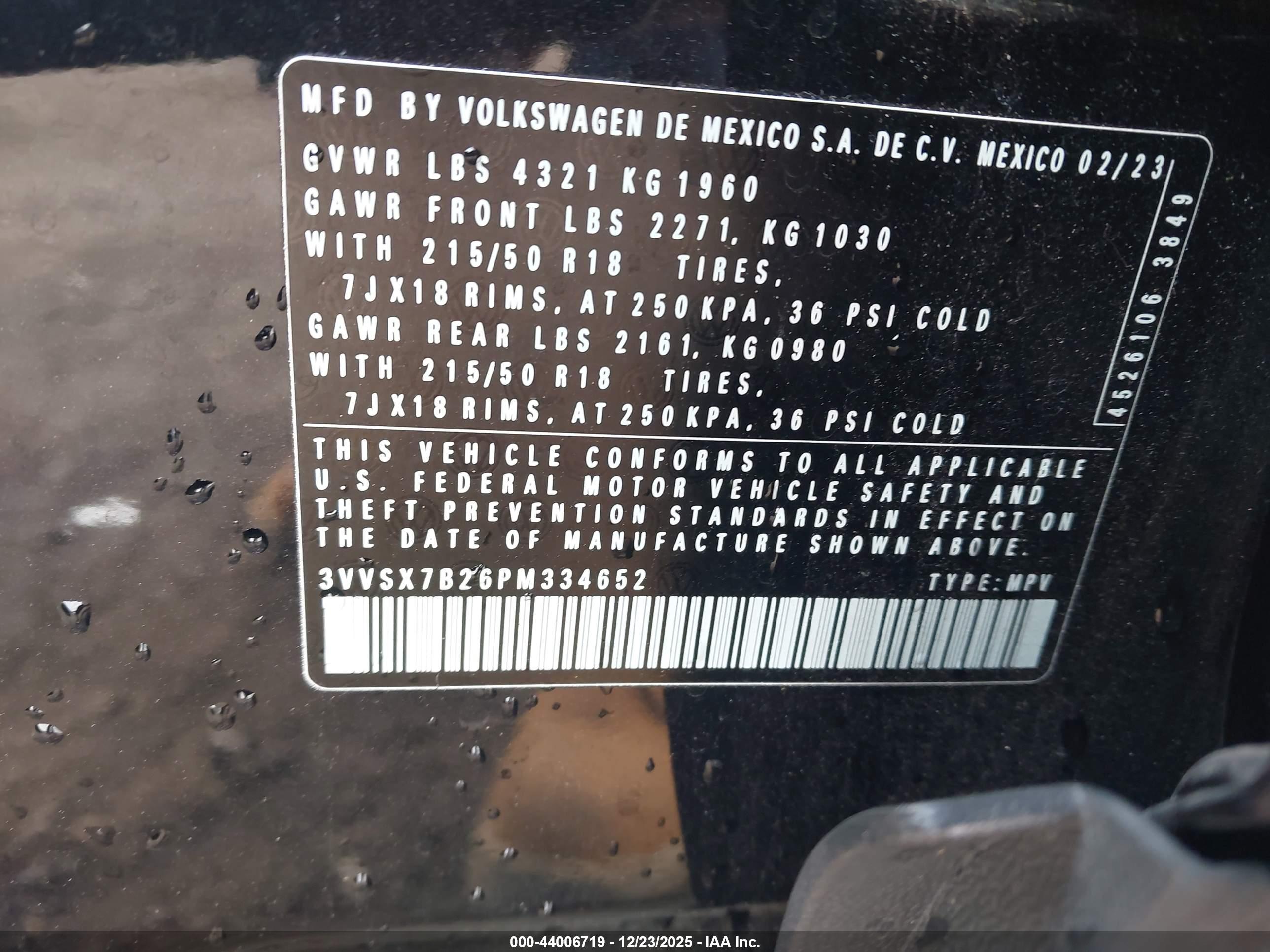 VOLKSWAGEN TAOS image 9