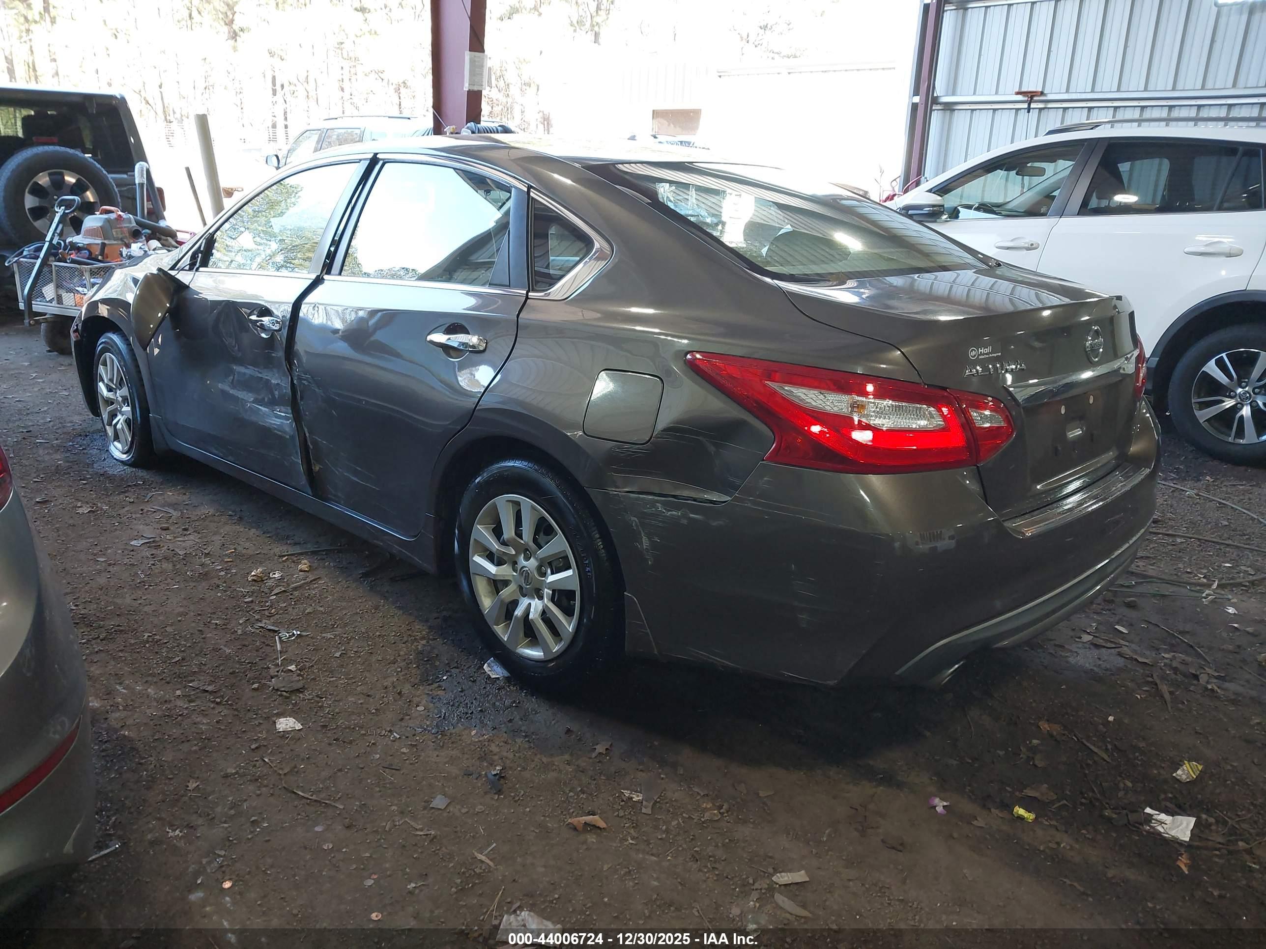 NISSAN ALTIMA image 3