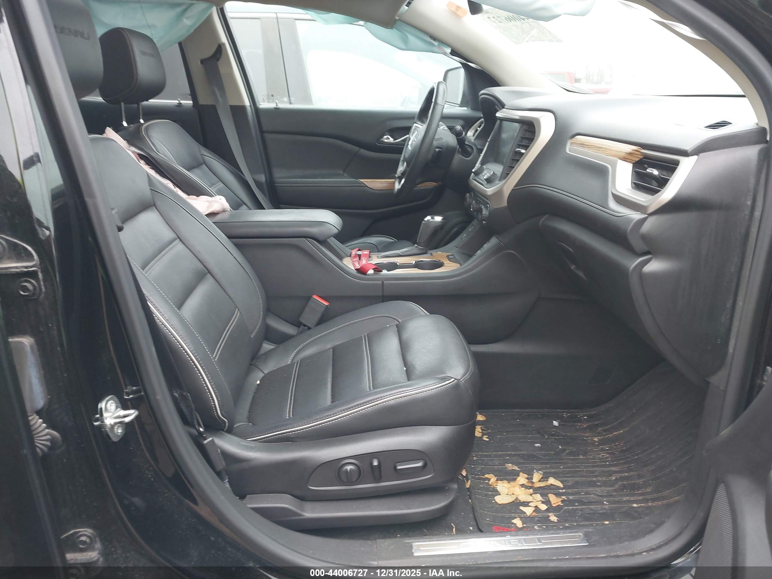 GMC ACADIA image 5