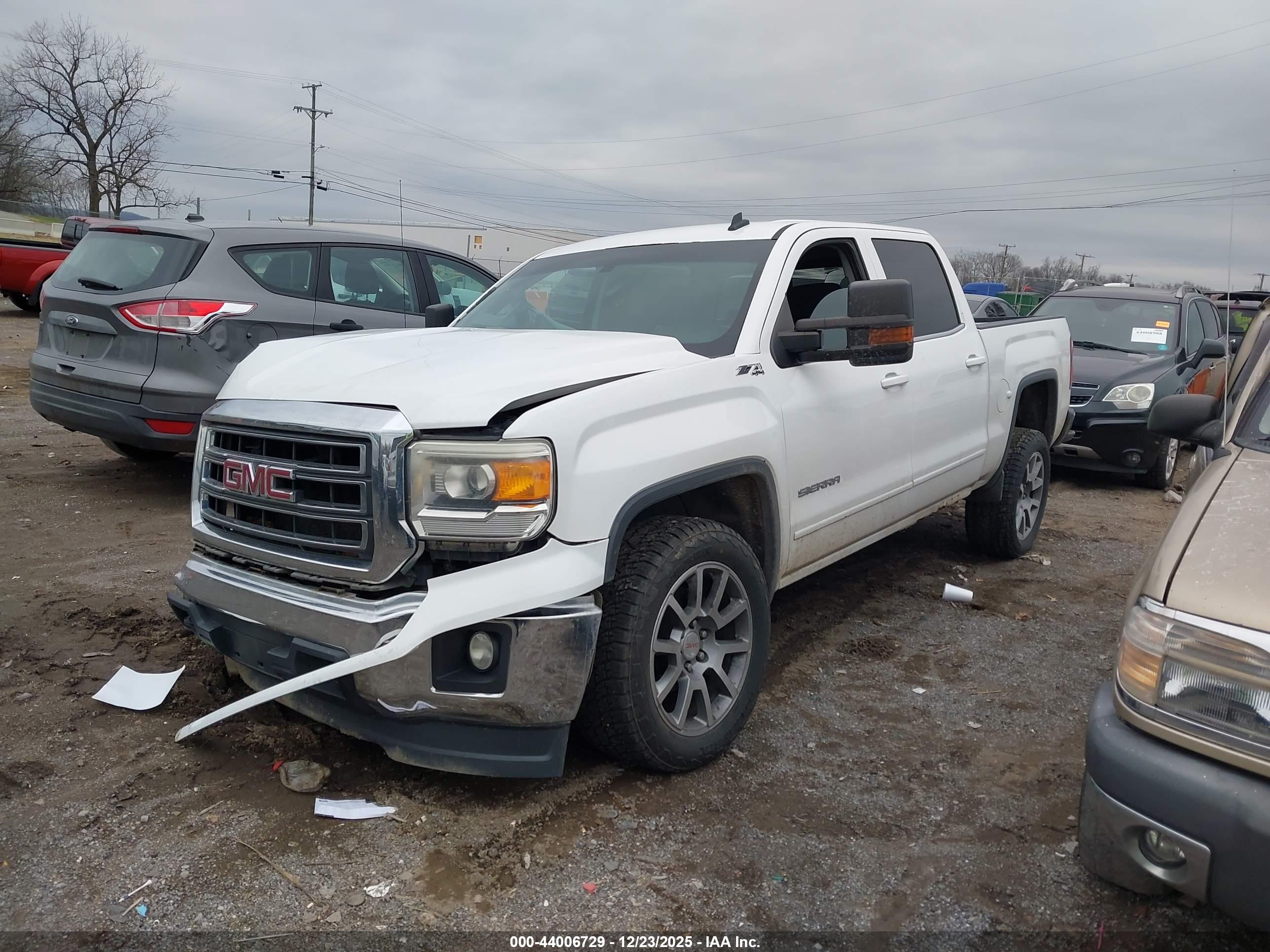 GMC SIERRA image 2