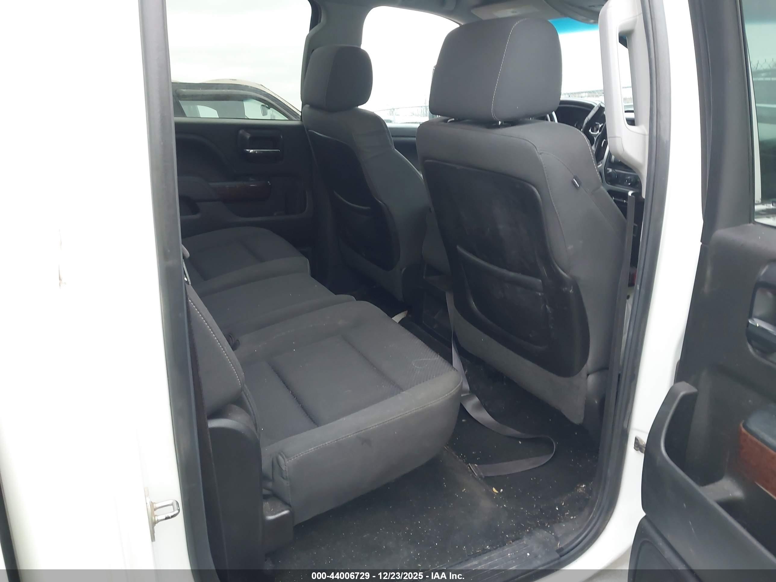 GMC SIERRA image 8
