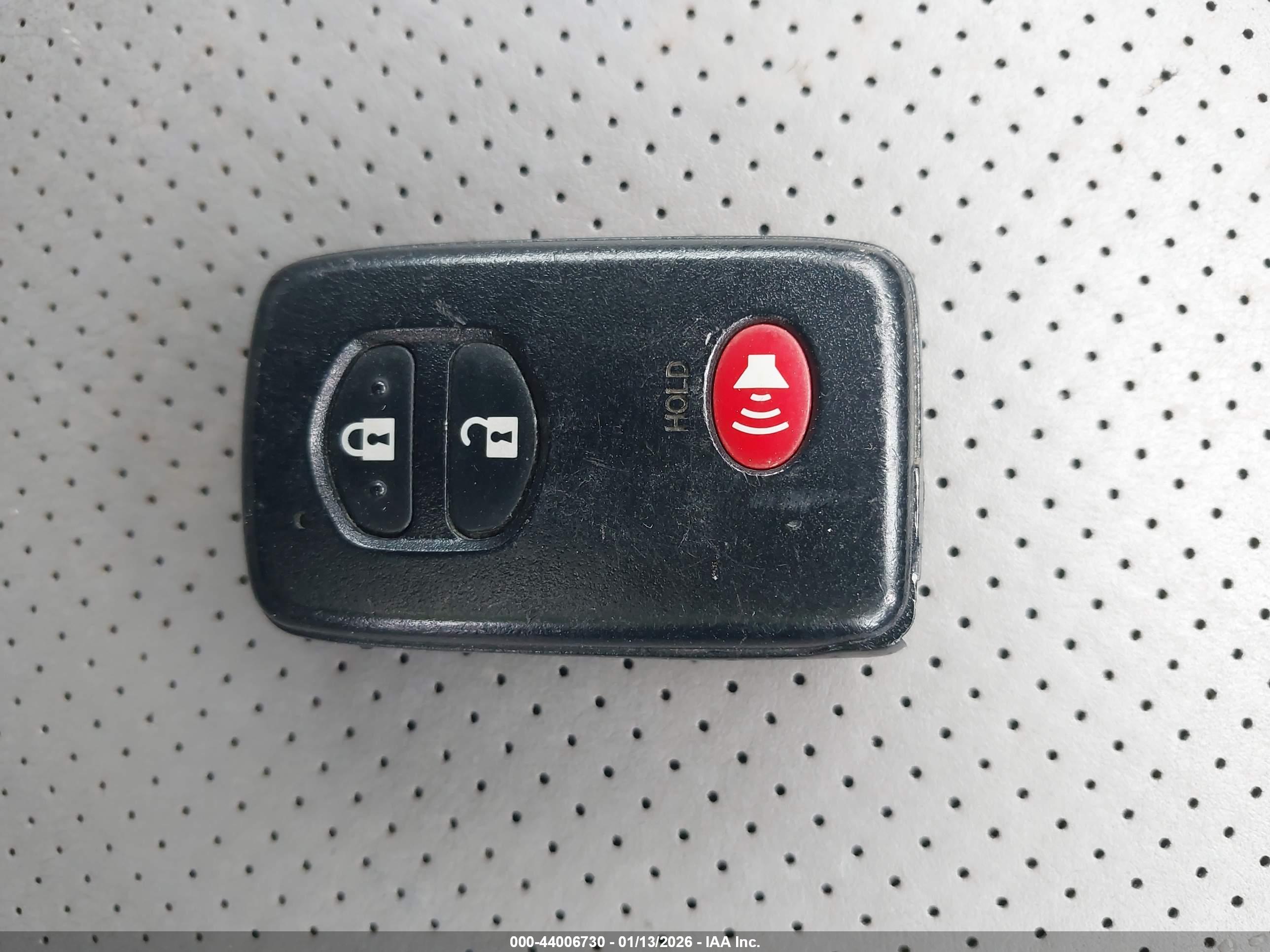 TOYOTA RAV4 image 11