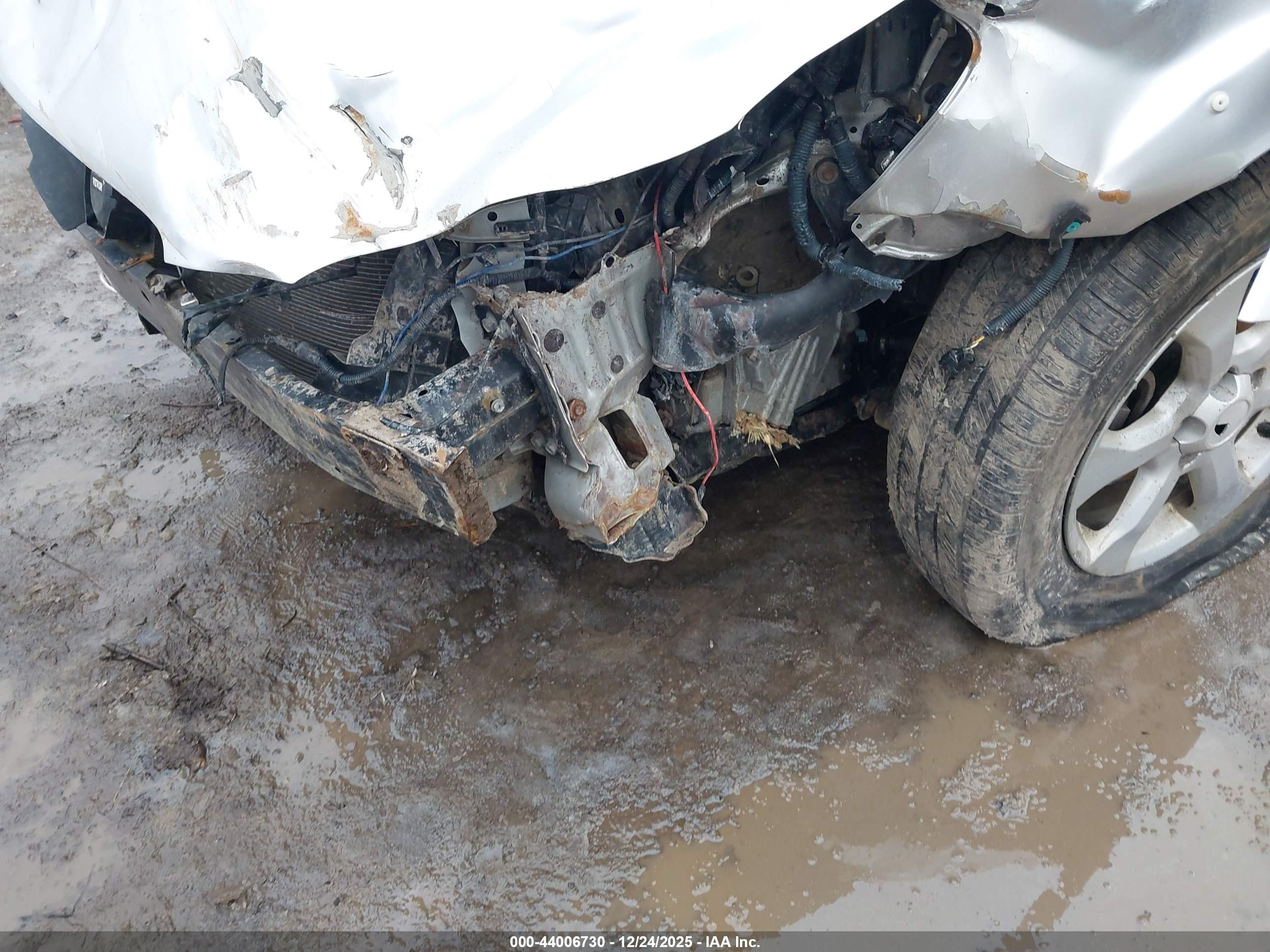 TOYOTA RAV4 image 6
