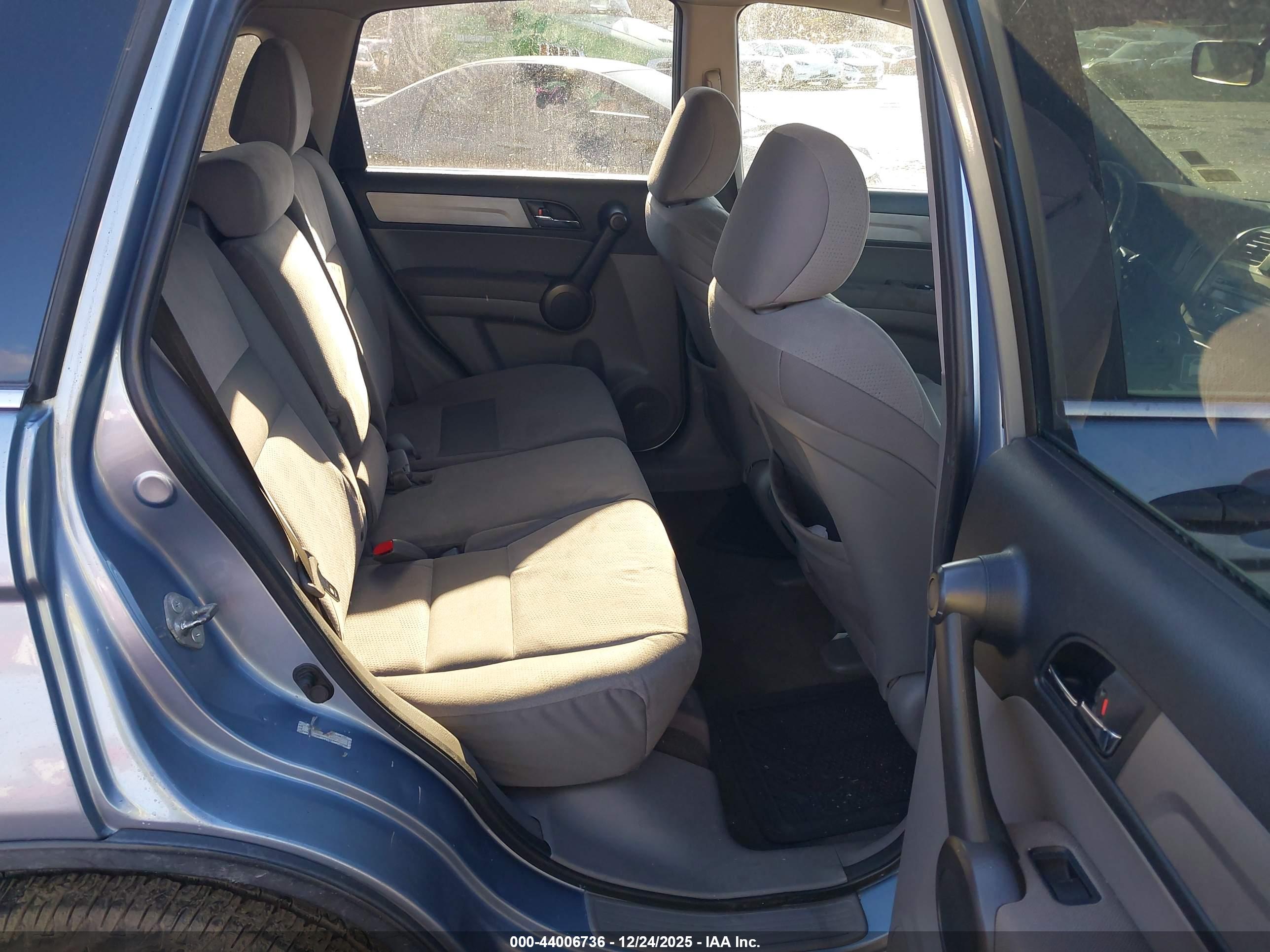 HONDA CR-V image 8