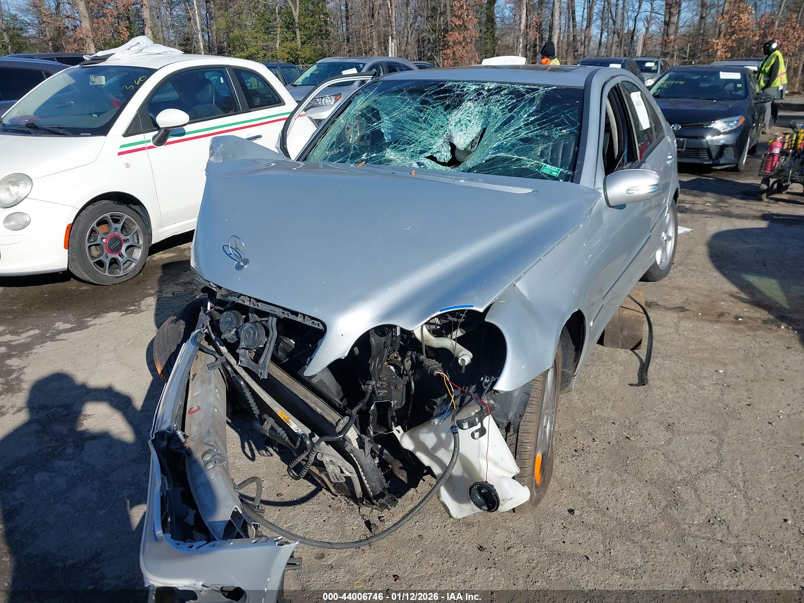 MERCEDES-BENZ C image 6