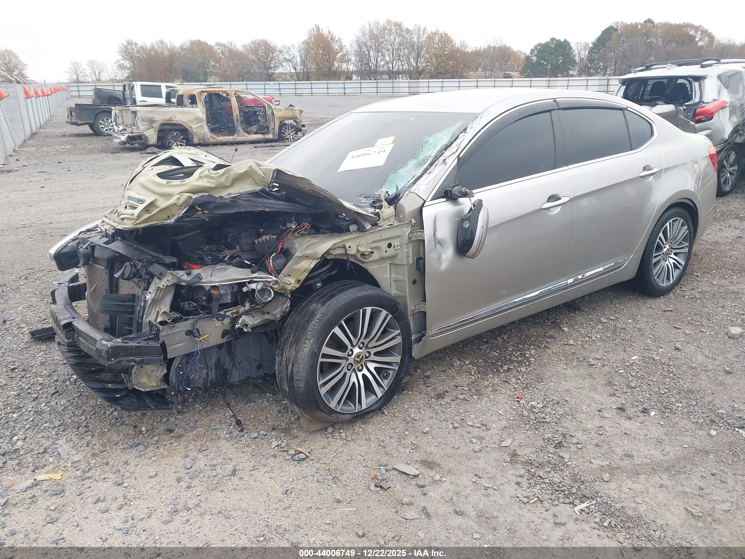 KIA CADENZA image 2