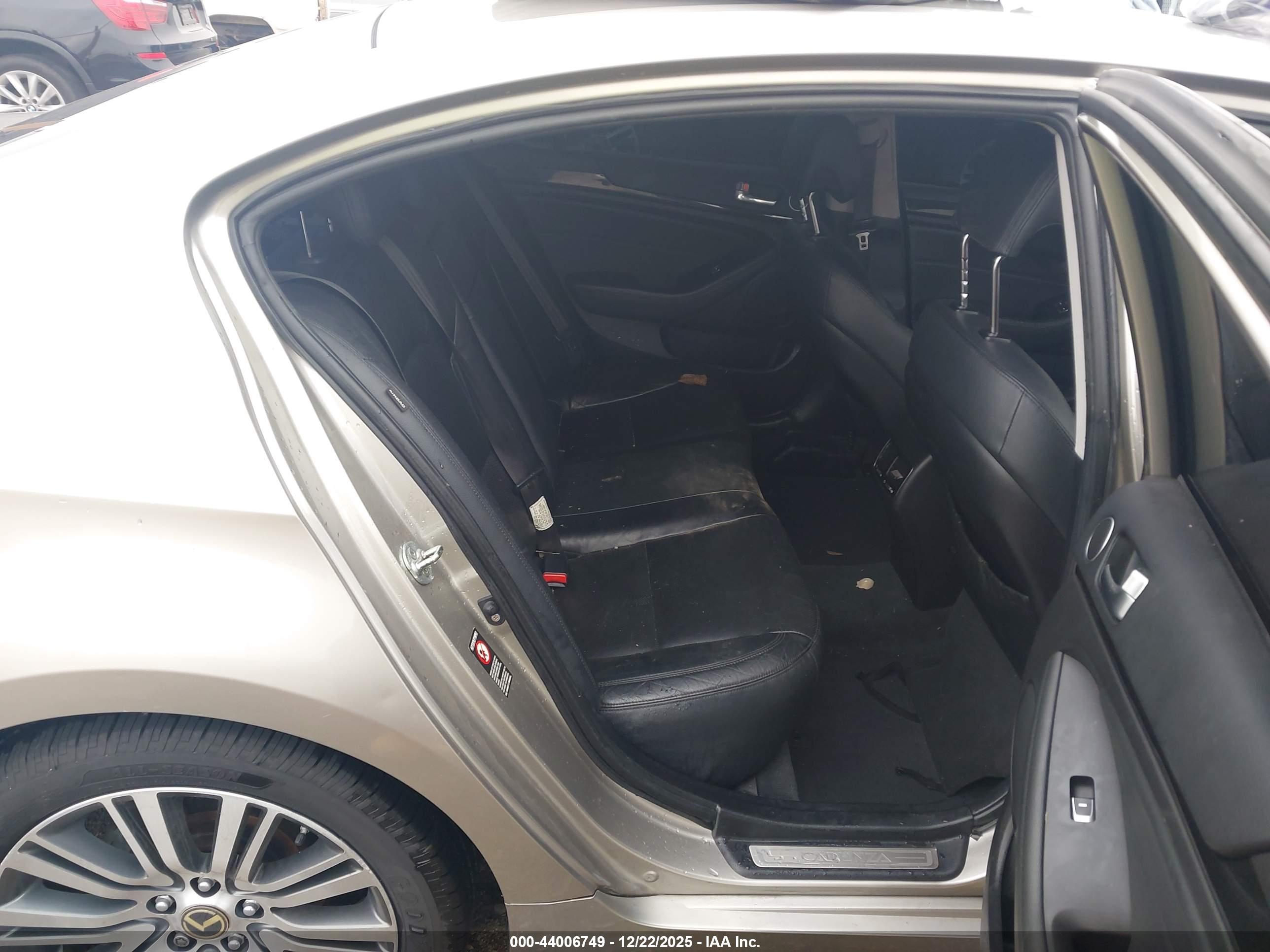 KIA CADENZA image 8