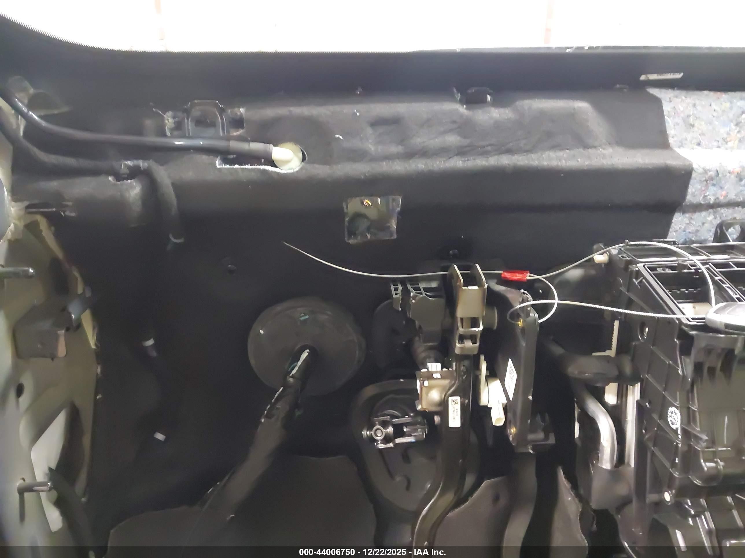 CADILLAC XT4 image 7