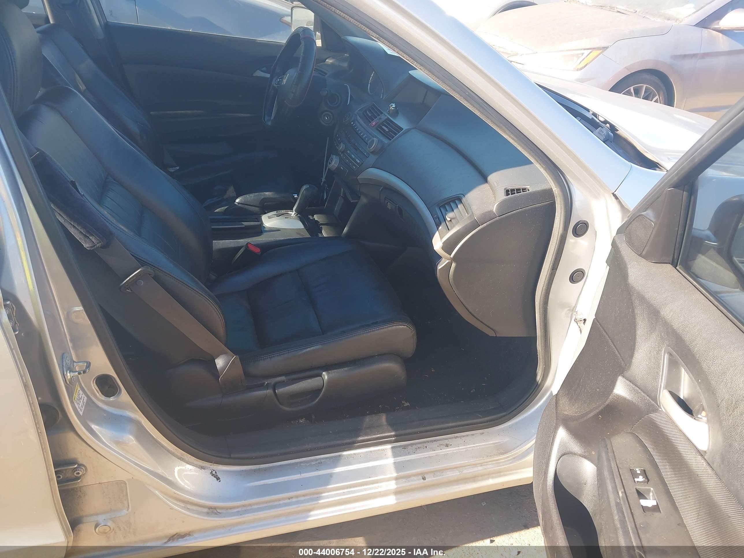 HONDA ACCORD image 5
