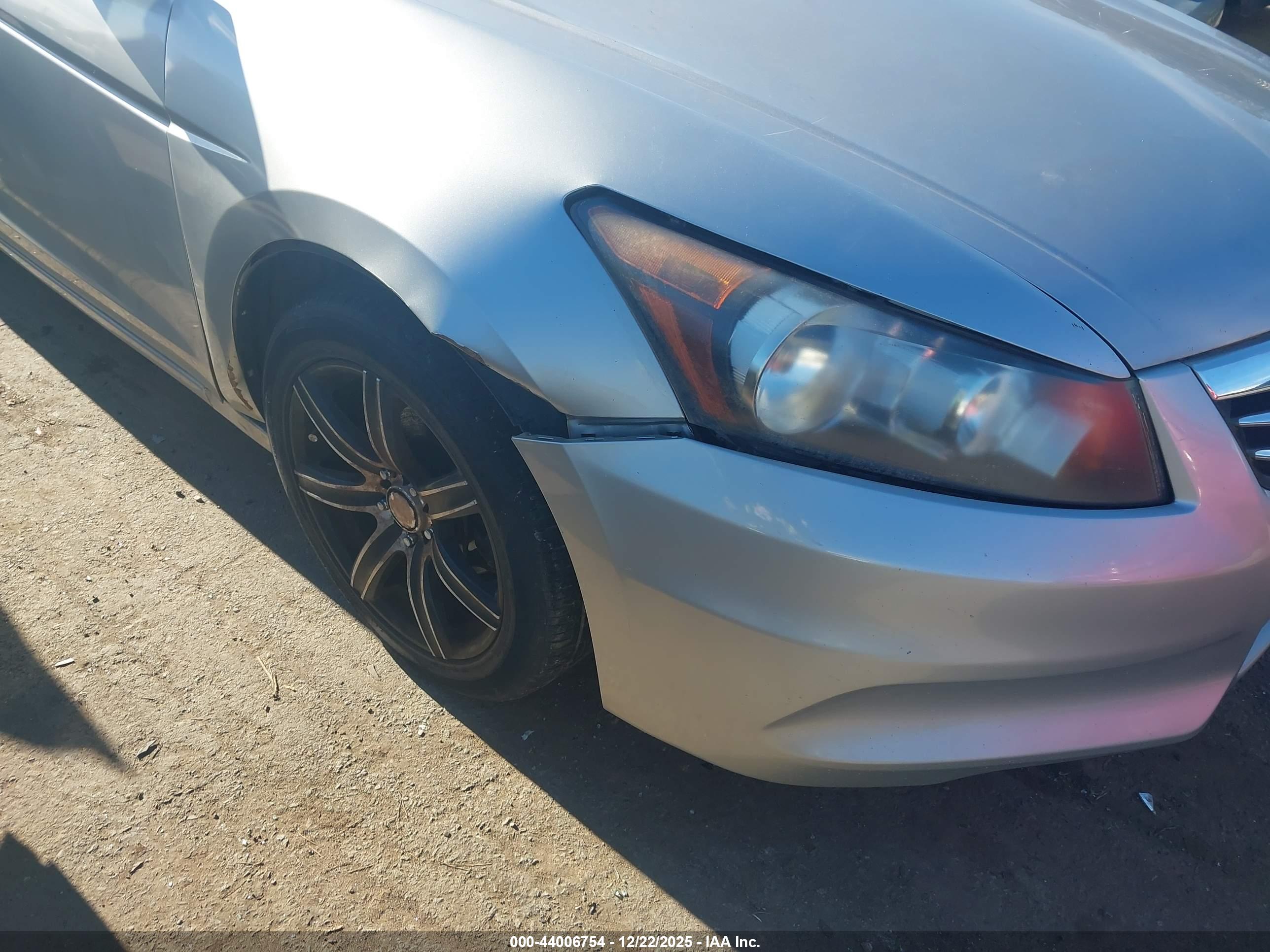HONDA ACCORD image 6