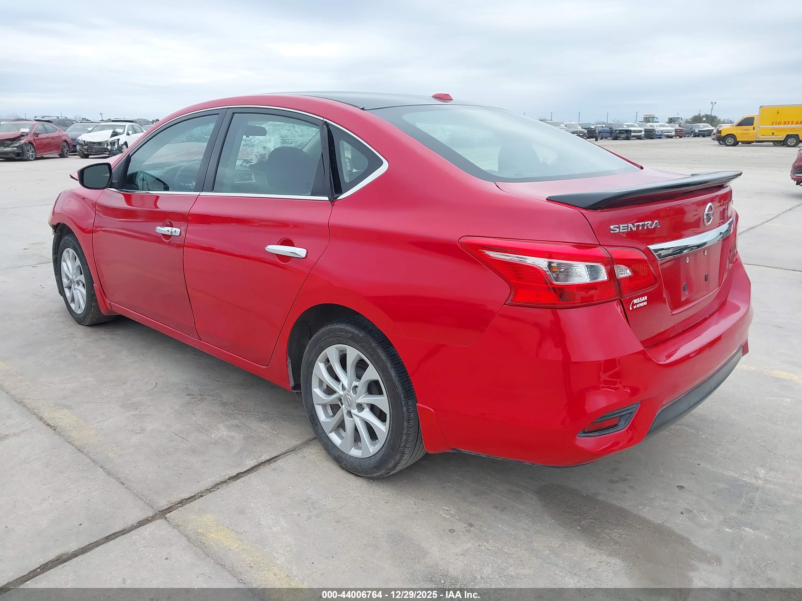 NISSAN SENTRA image 3