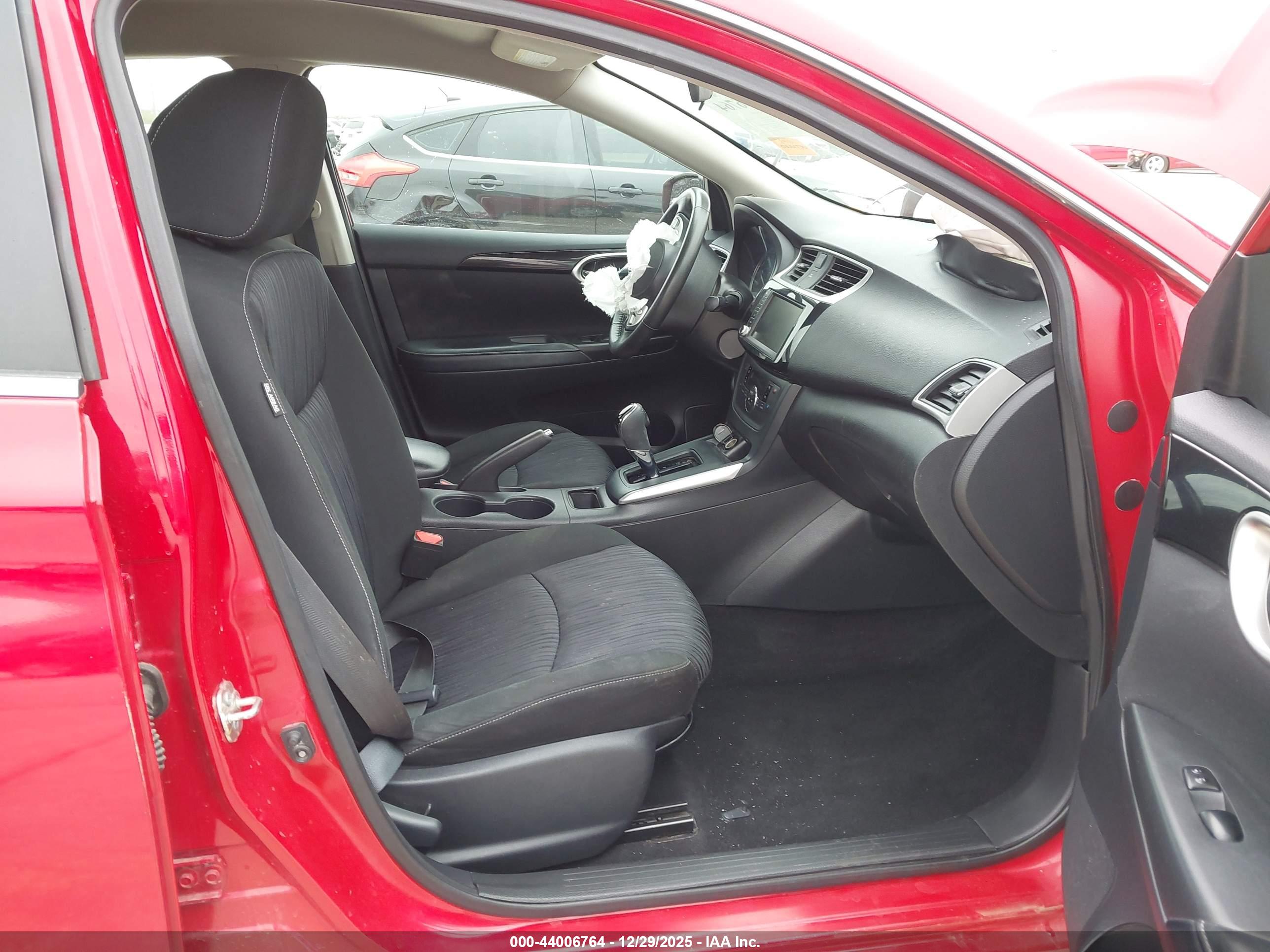 NISSAN SENTRA image 5