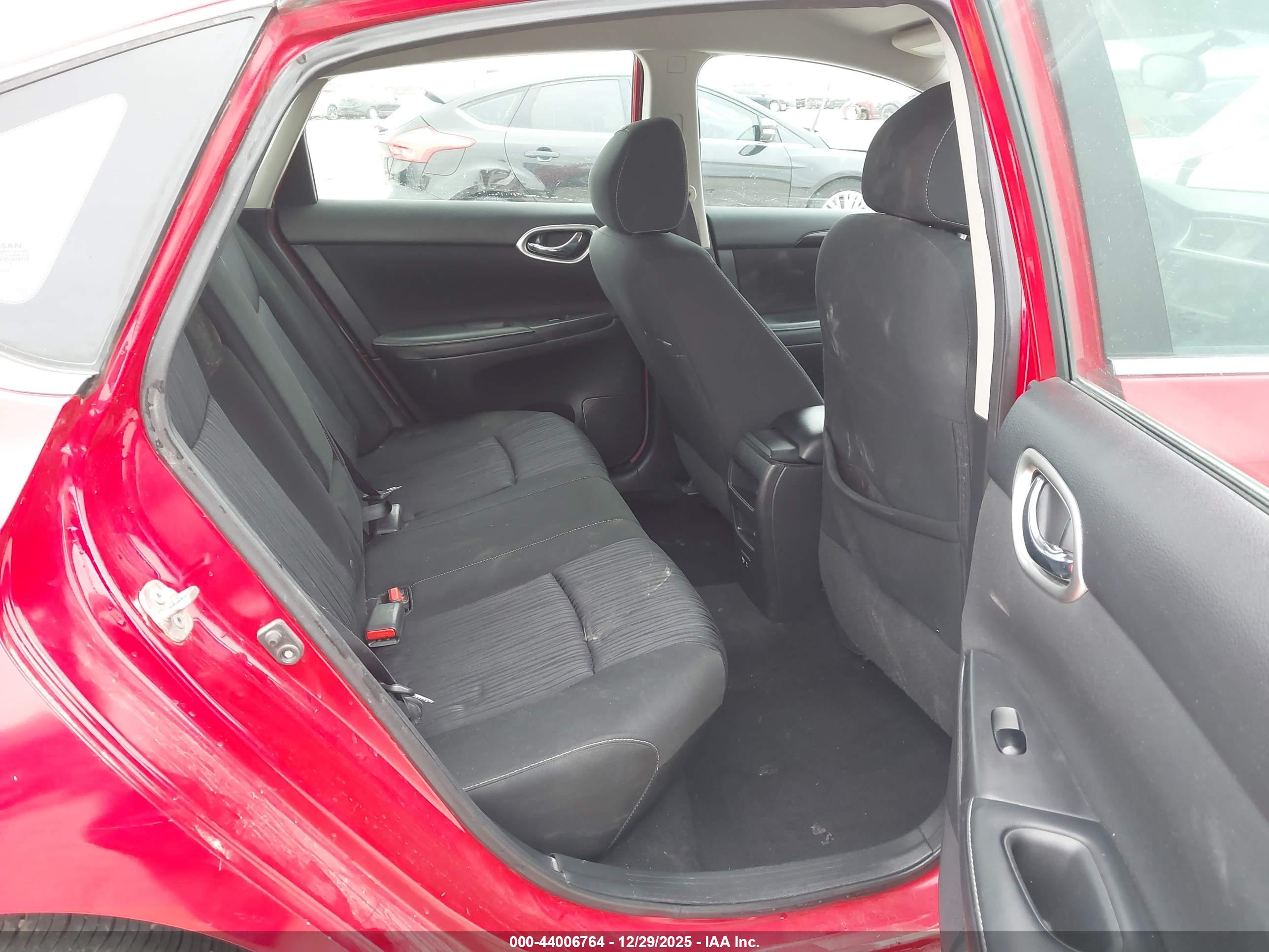 NISSAN SENTRA image 8