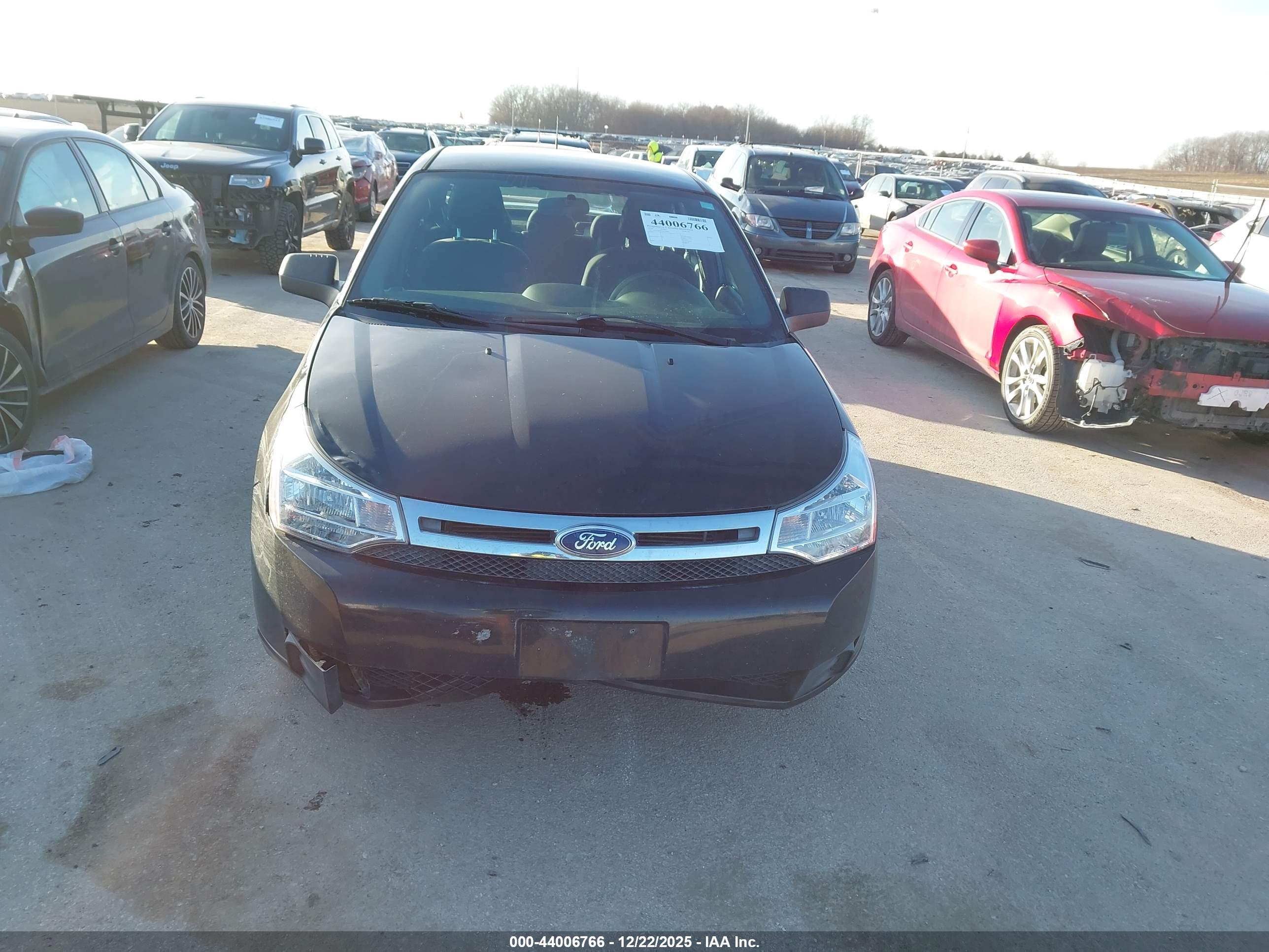 FORD FOCUS image 6