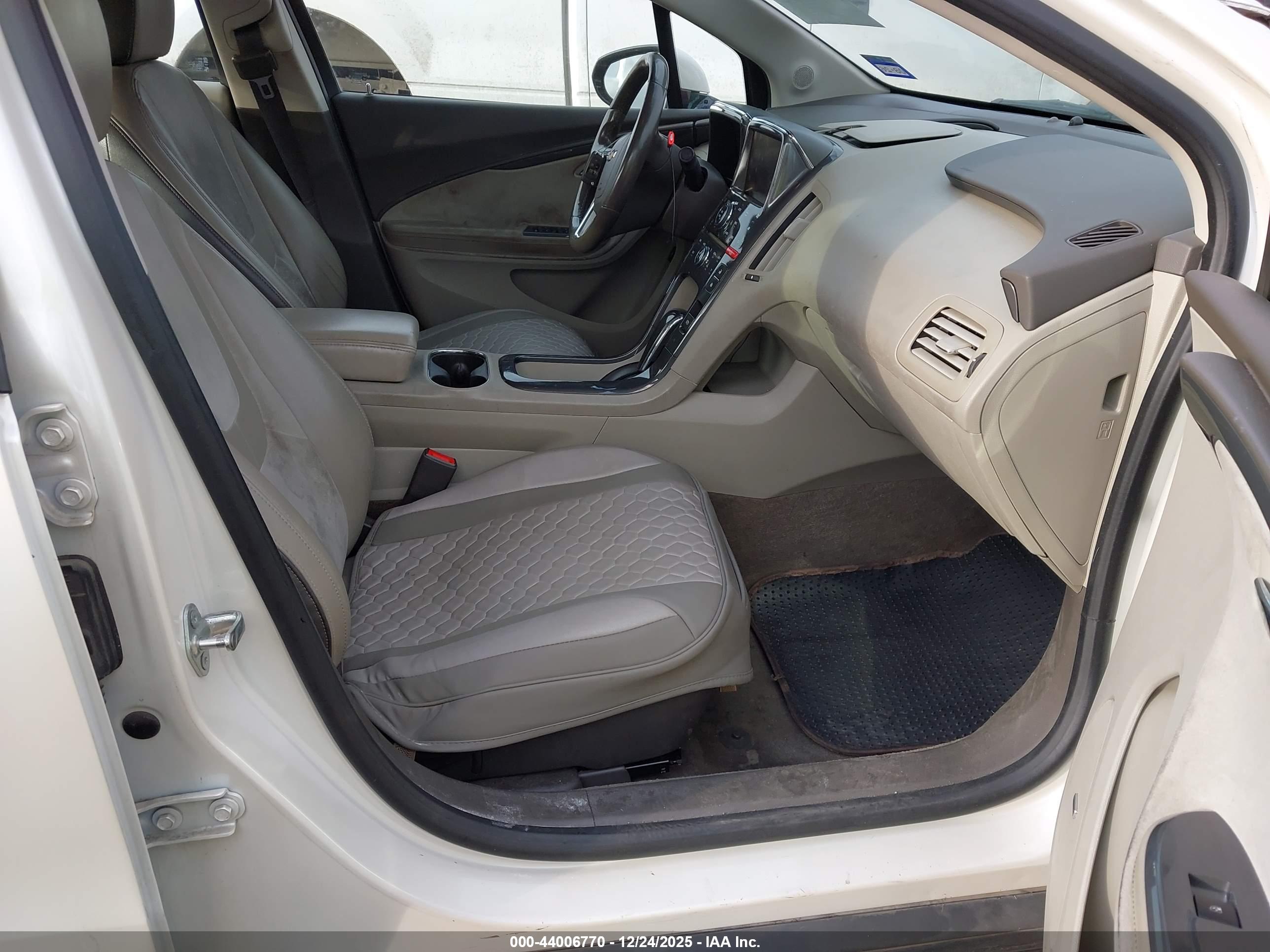 CHEVROLET VOLT image 5