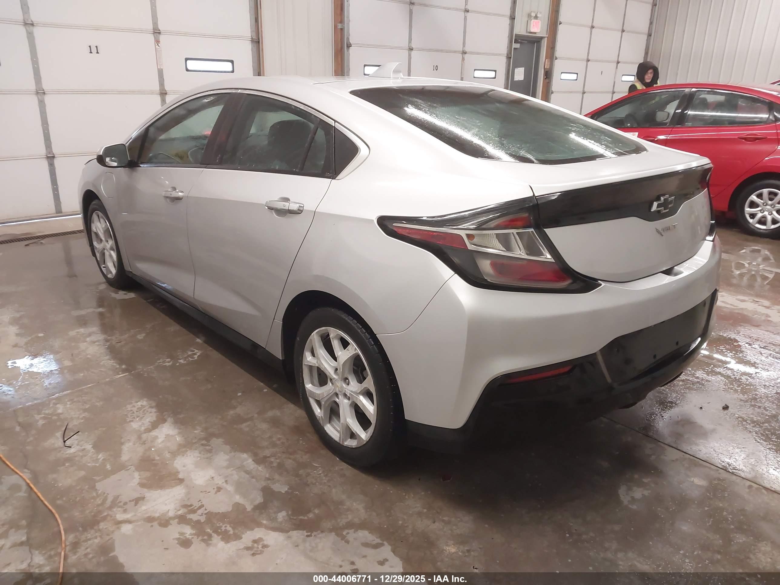 CHEVROLET VOLT image 3