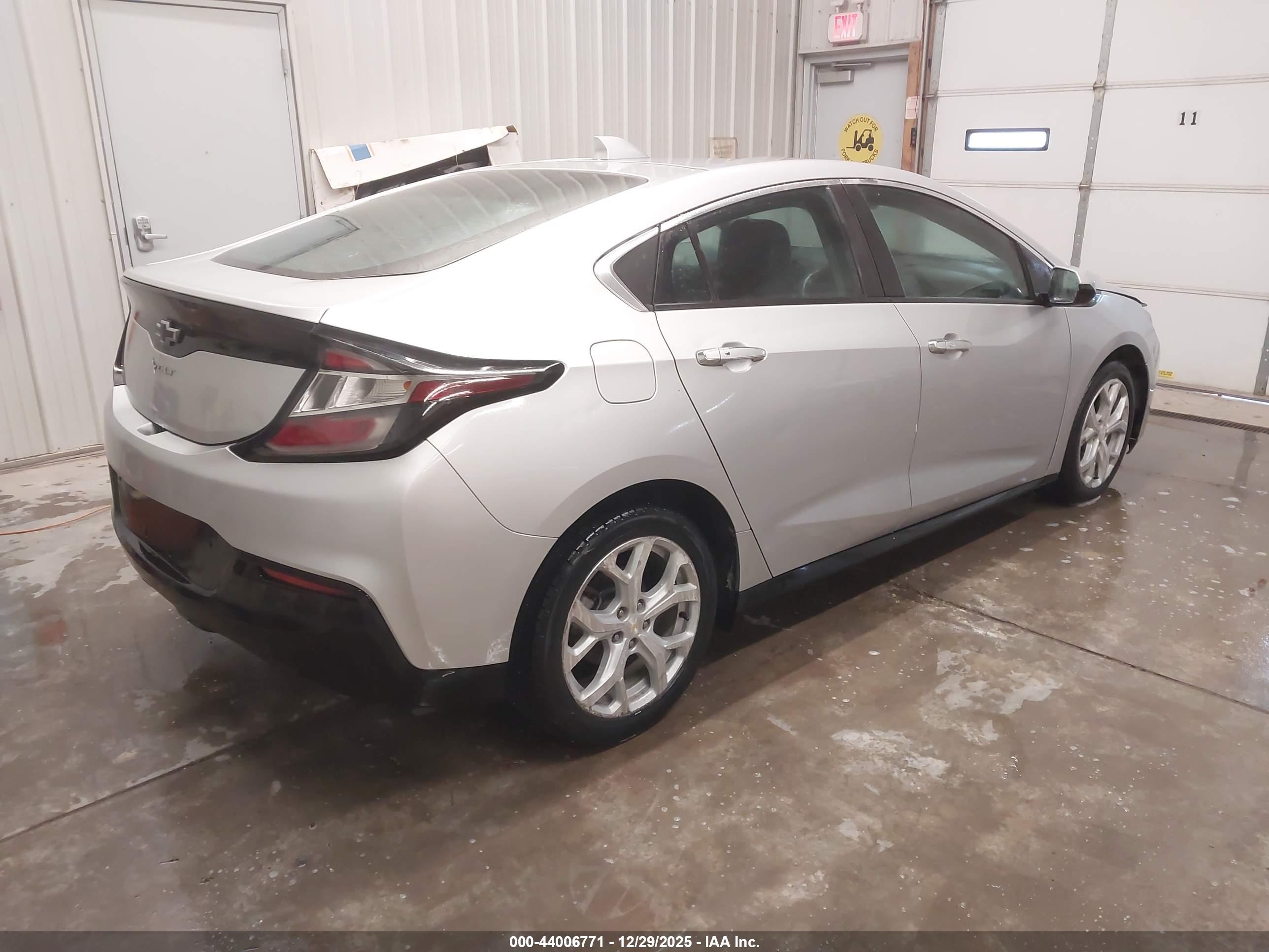CHEVROLET VOLT image 4