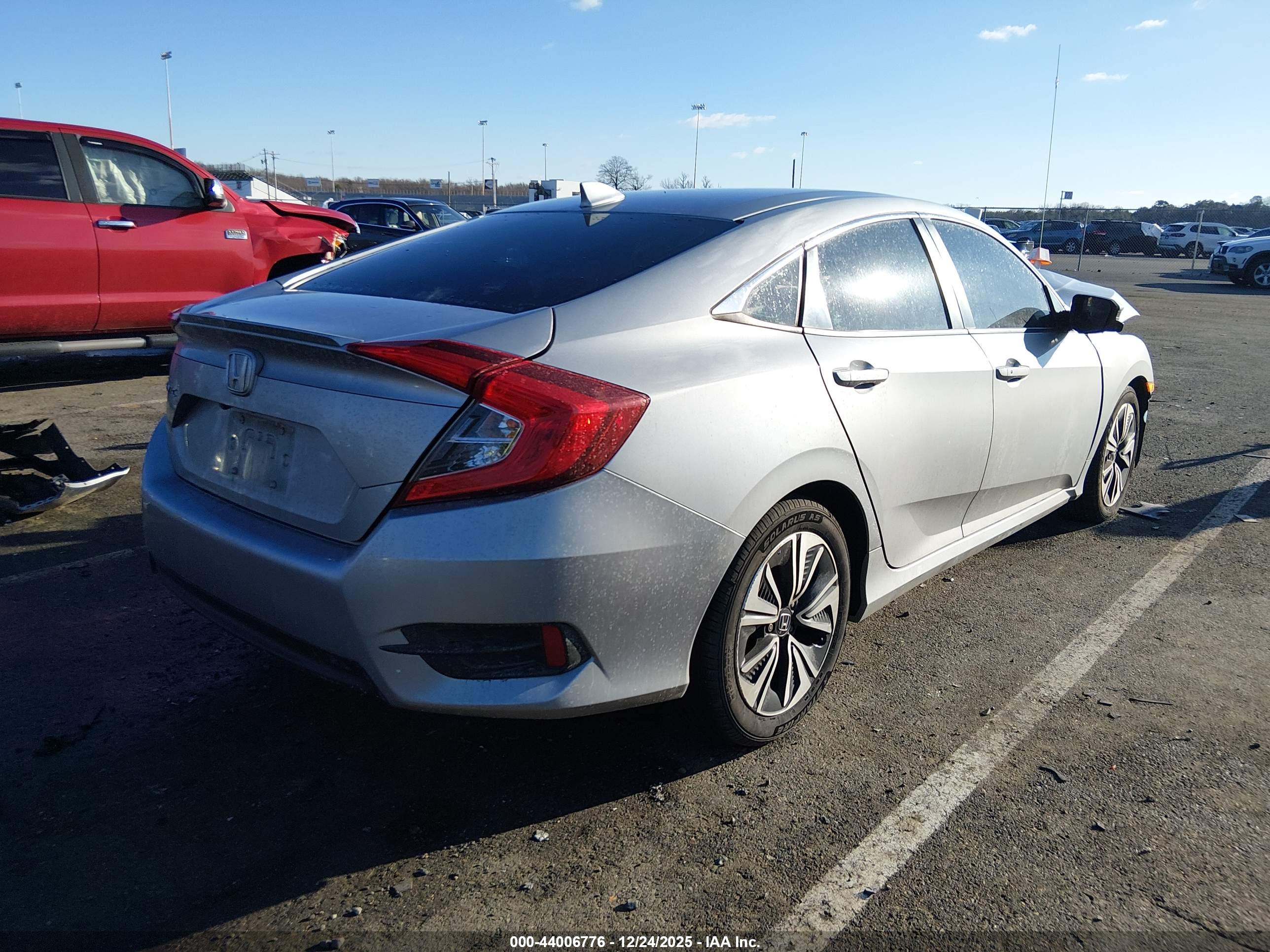 HONDA CIVIC image 4