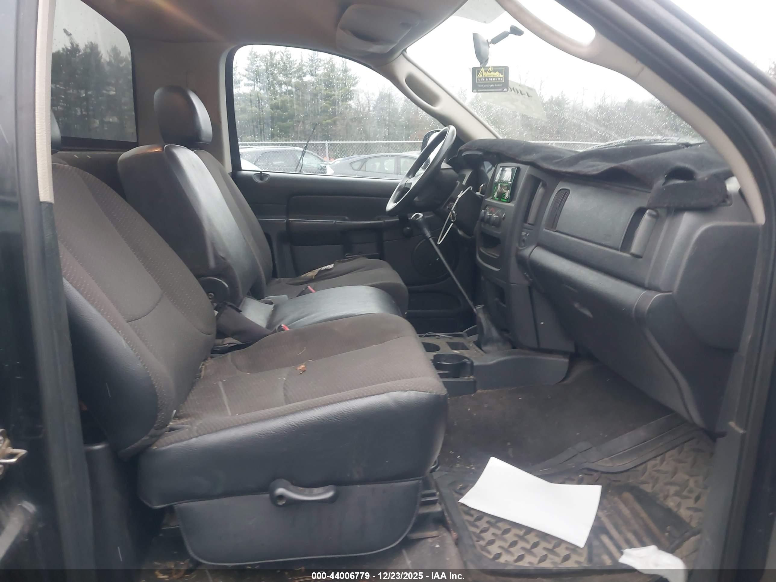 DODGE RAM image 5
