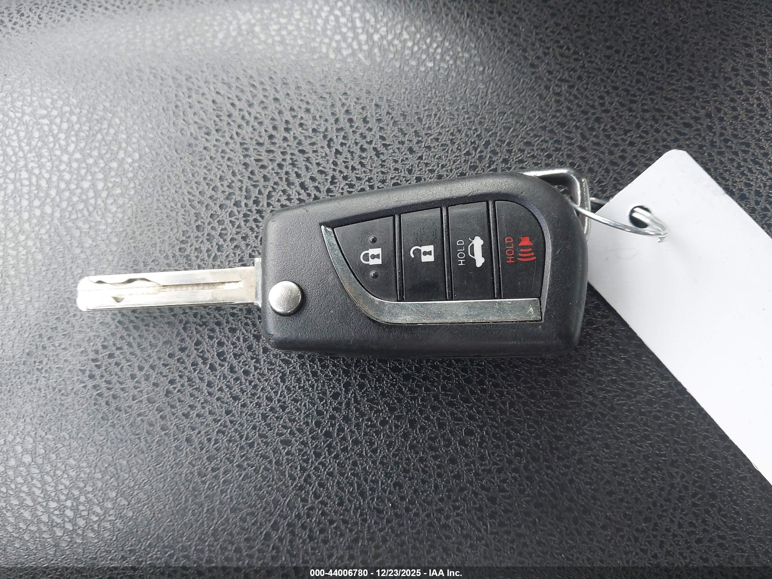 TOYOTA CAMRY image 11