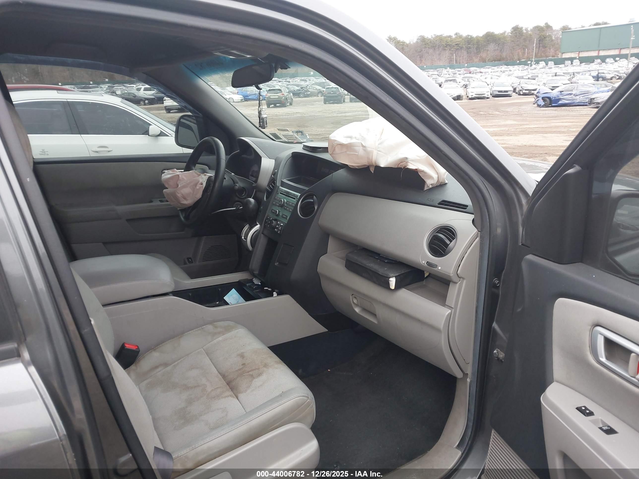 HONDA PILOT image 5