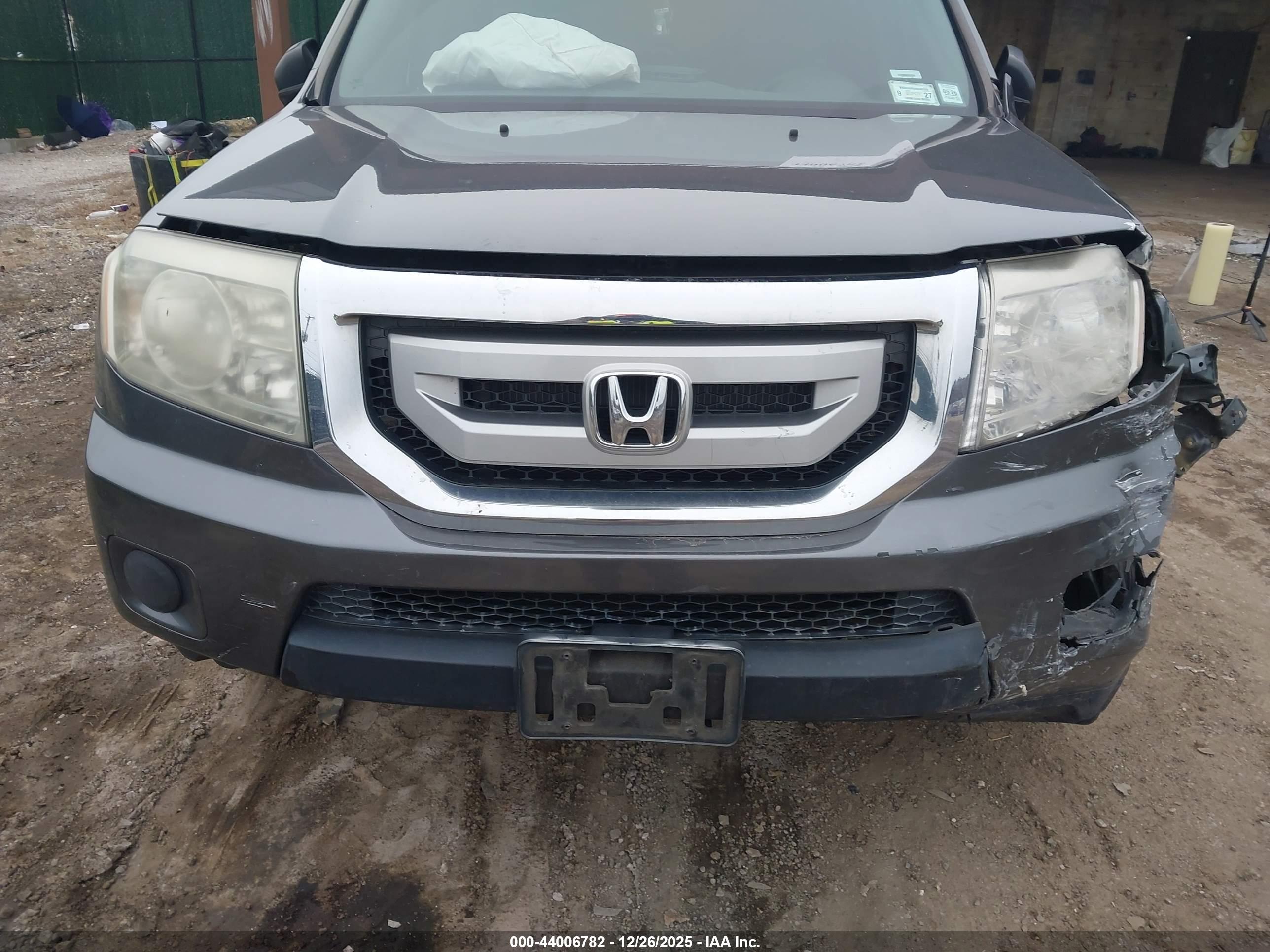 HONDA PILOT image 6