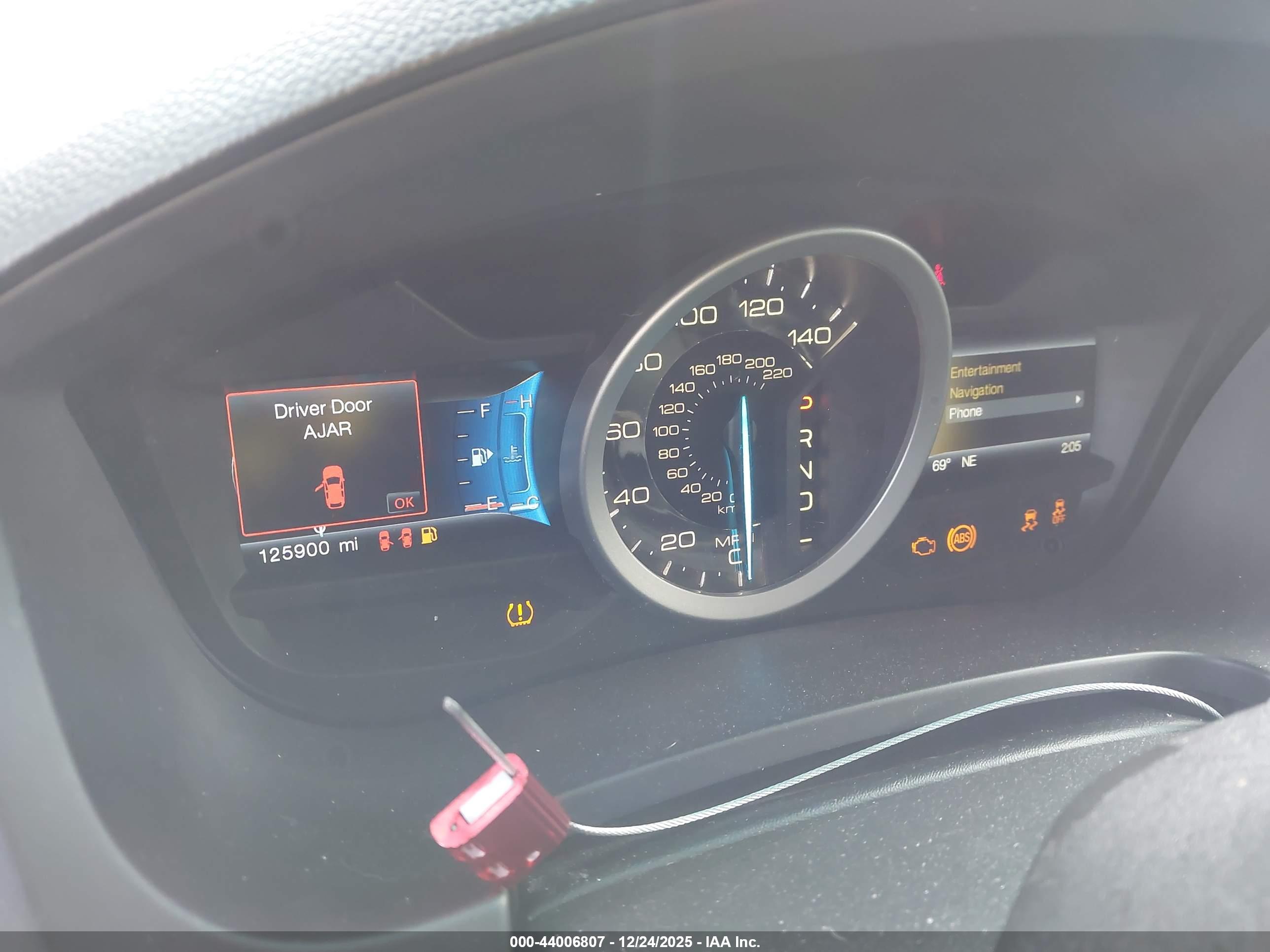 FORD EXPLORER image 7
