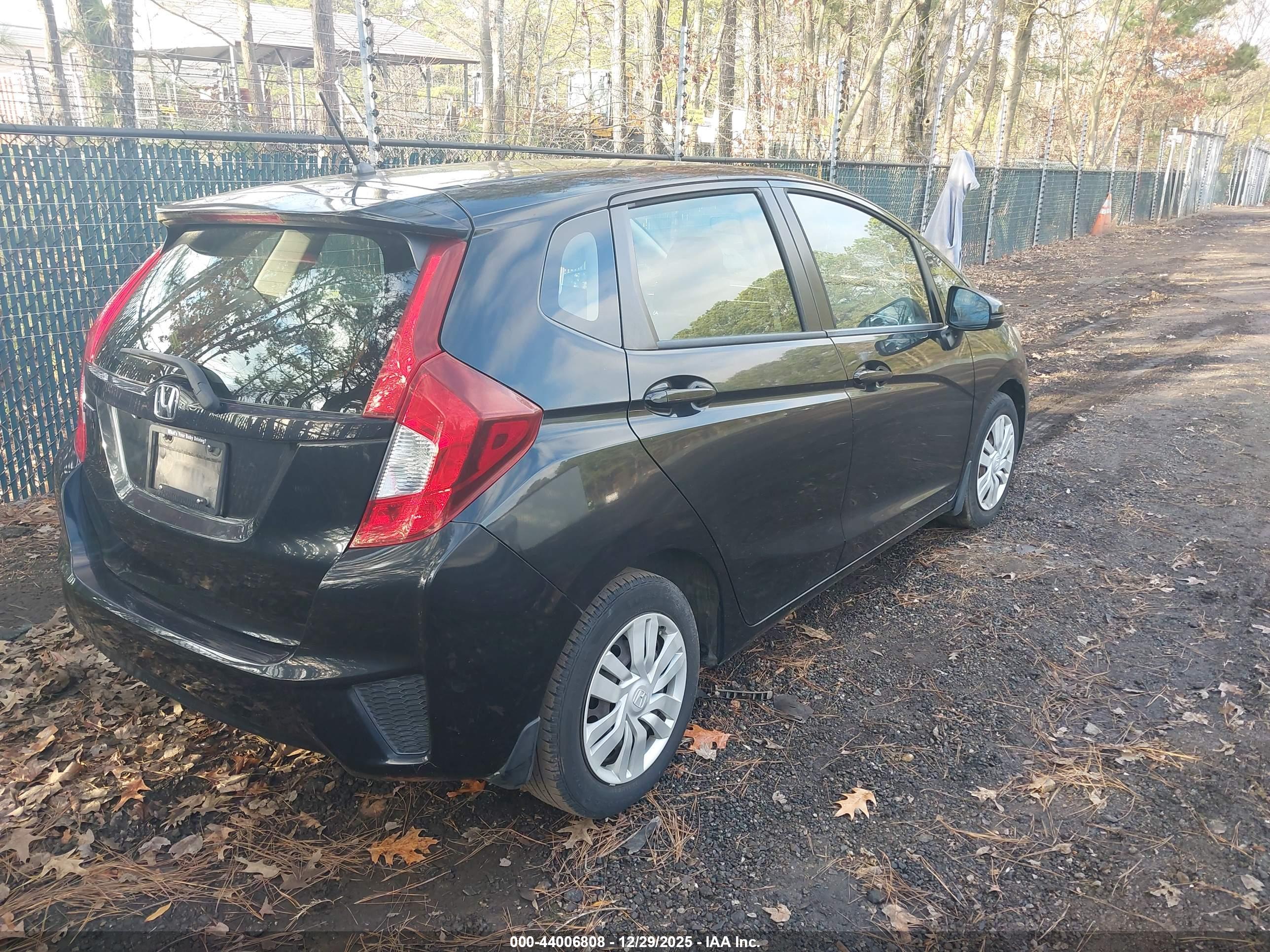 HONDA FIT image 4