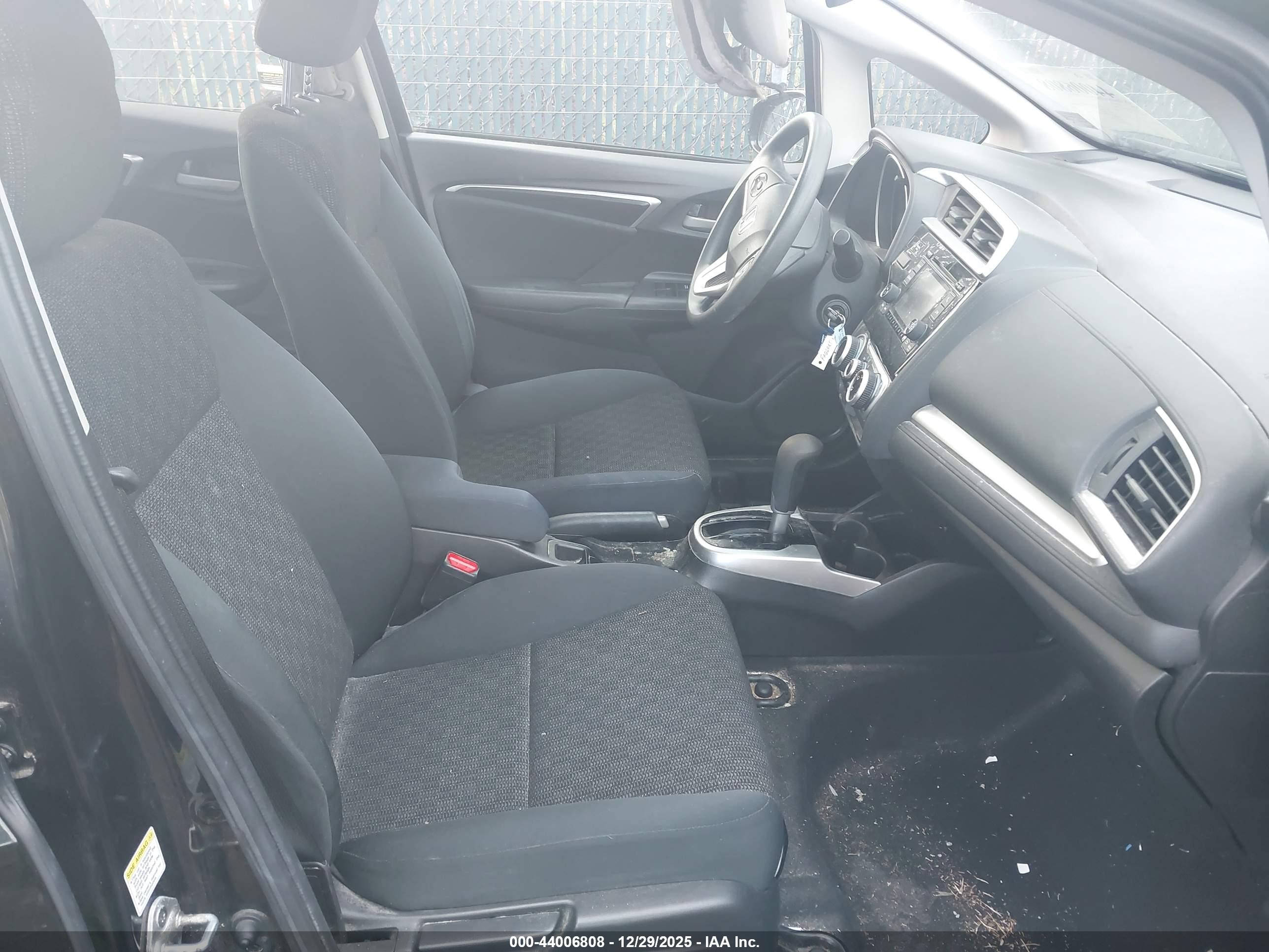 HONDA FIT image 5