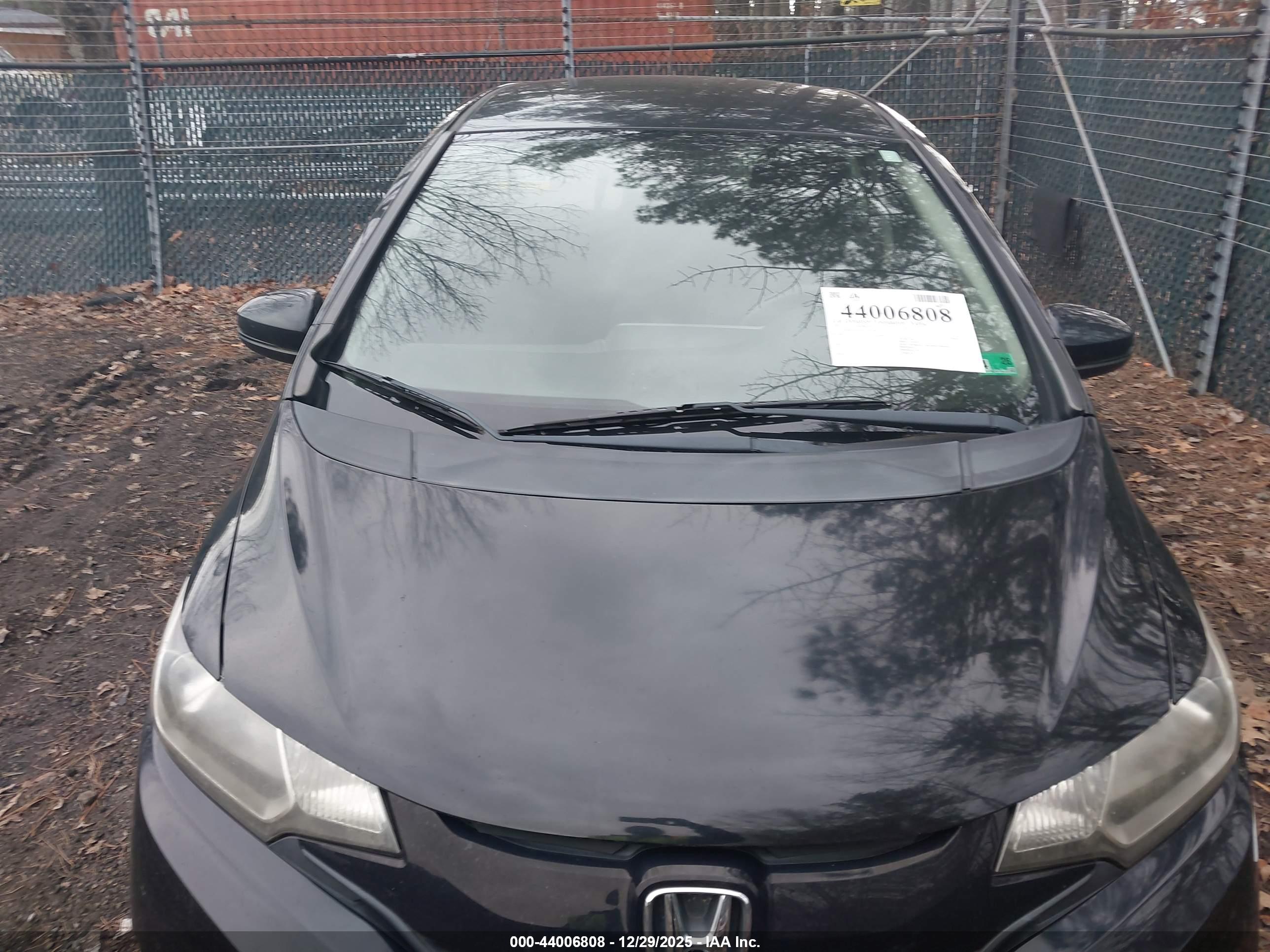 HONDA FIT image 6