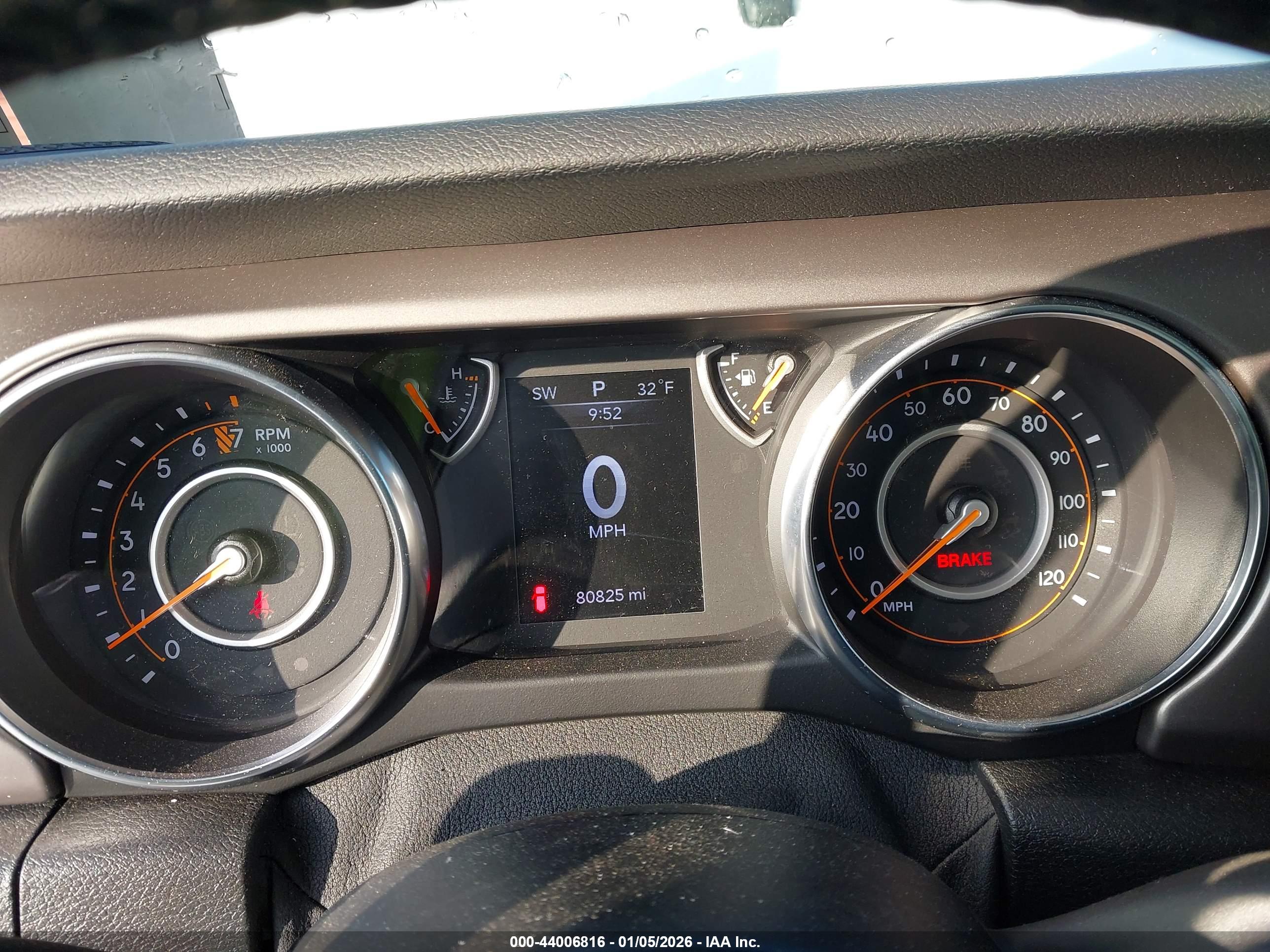 JEEP WRANGLER image 7