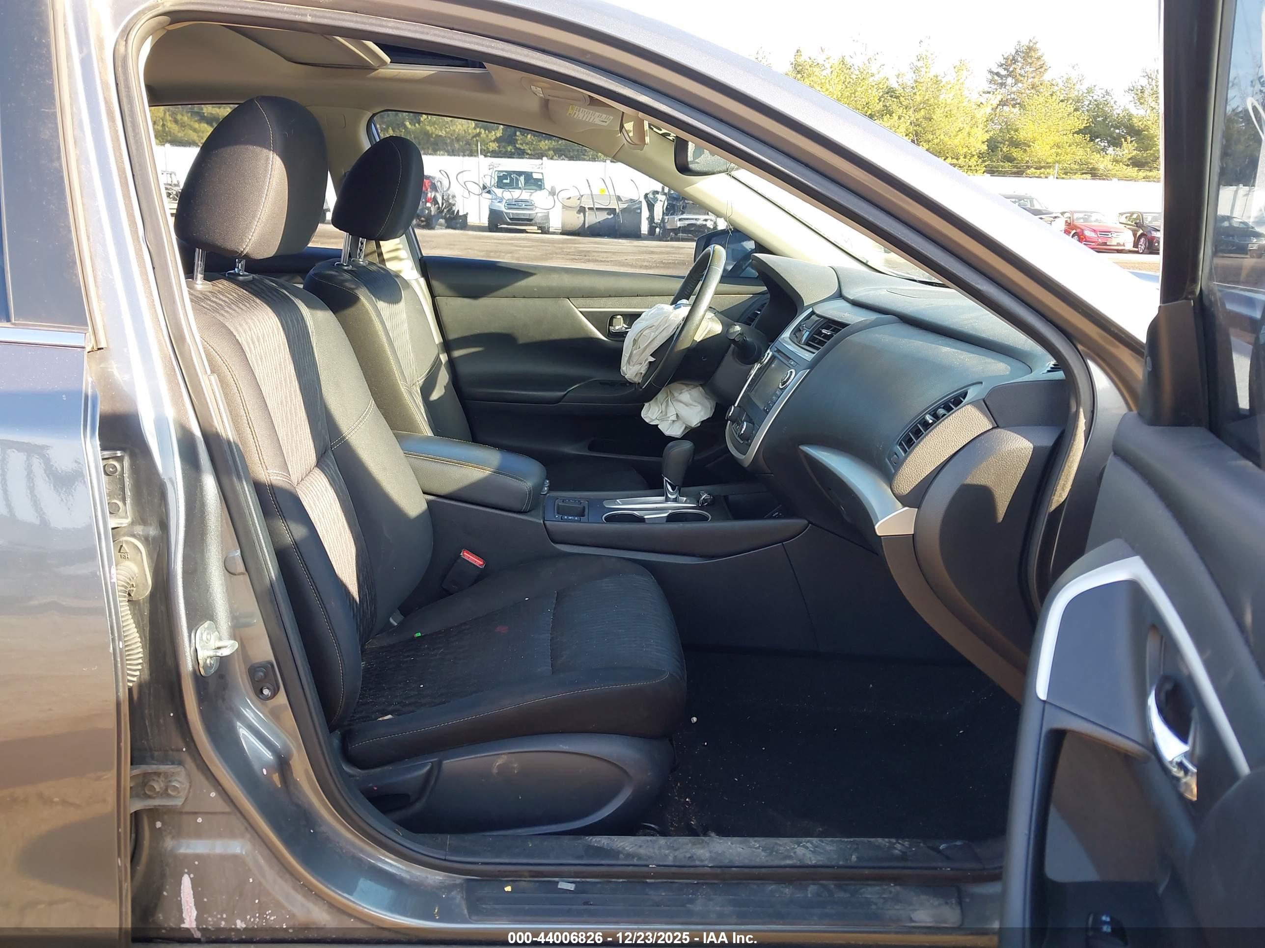 NISSAN ALTIMA image 5