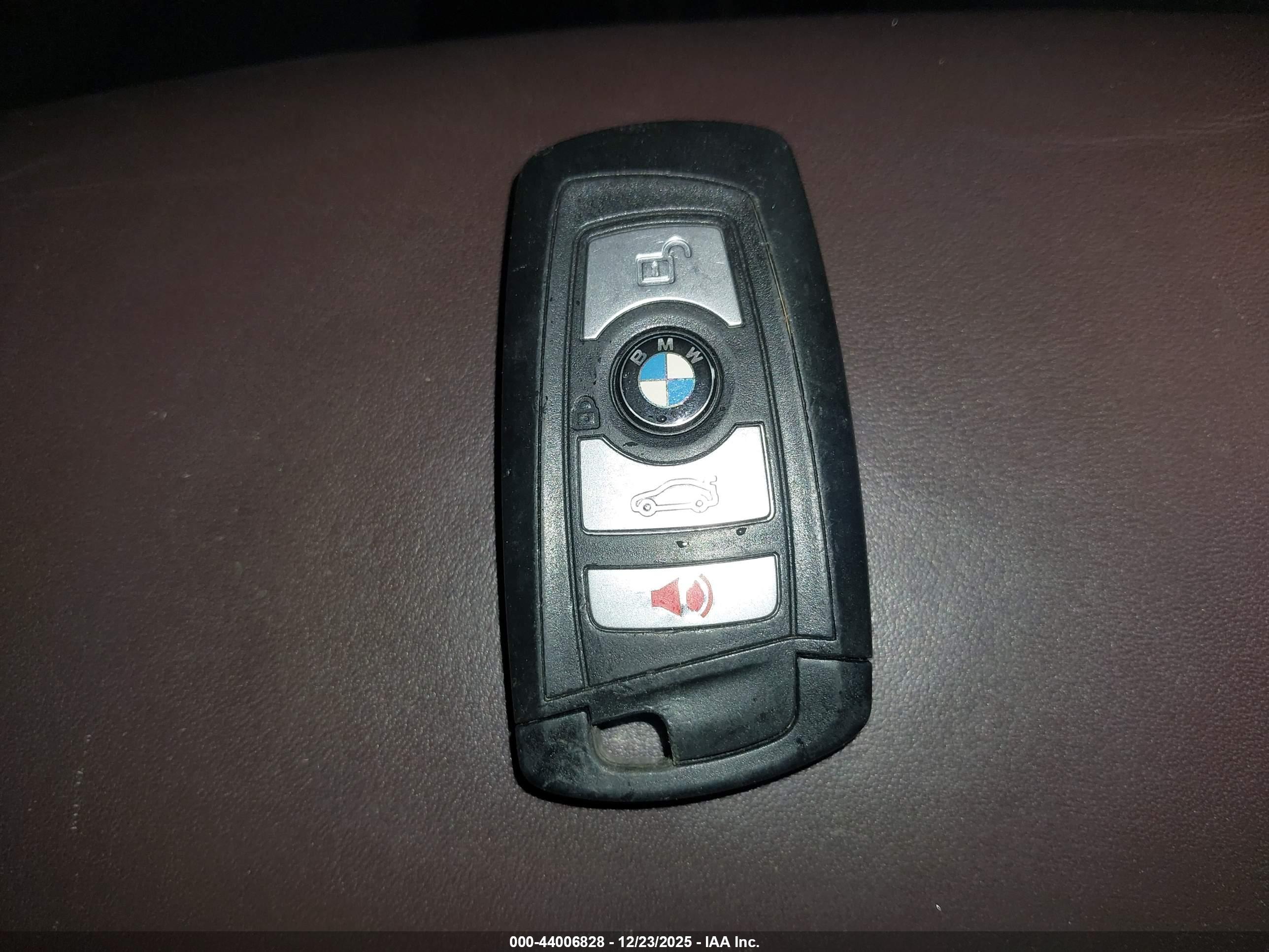 BMW 550I image 11