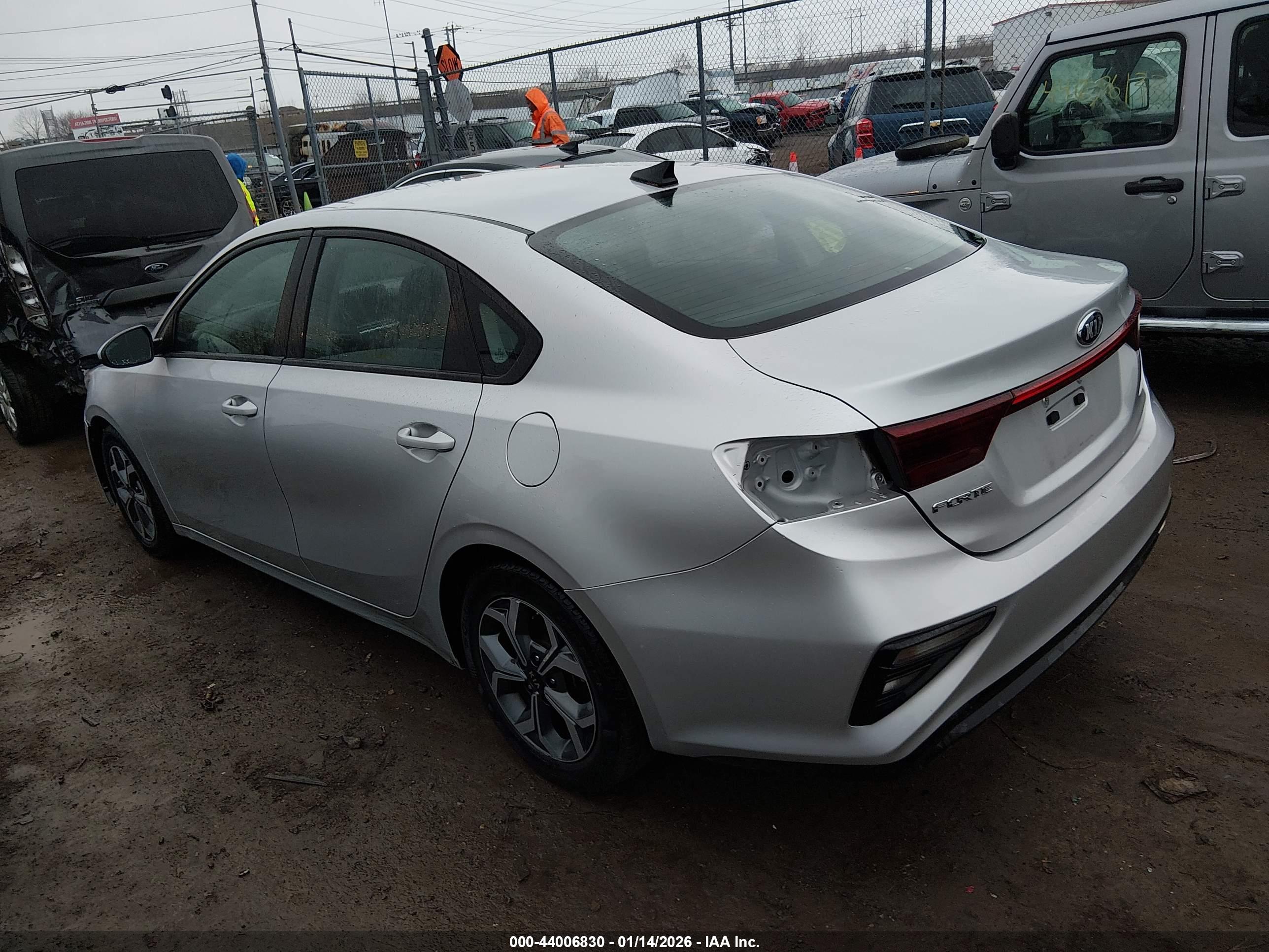 KIA FORTE image 3