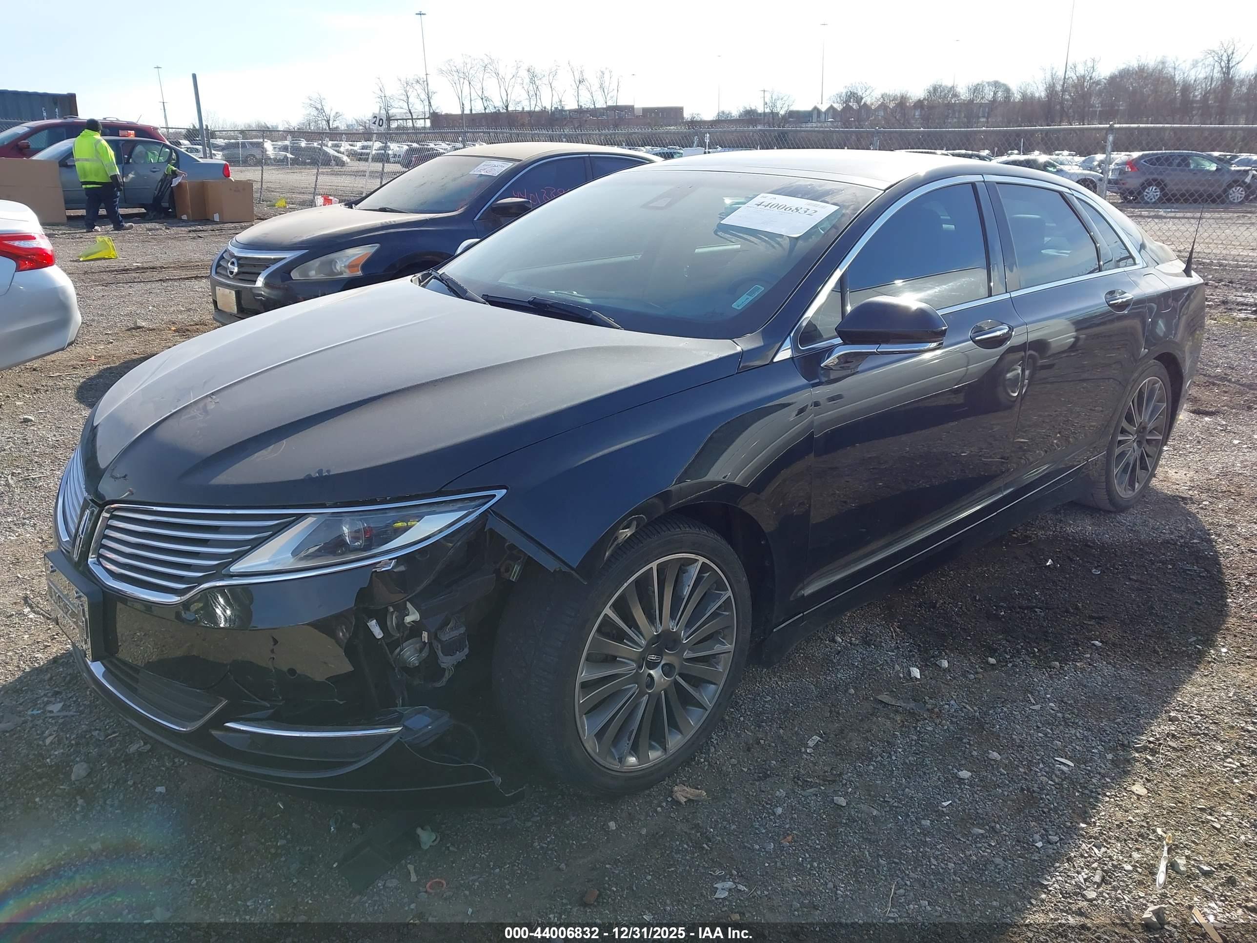 LINCOLN MKZ image 2