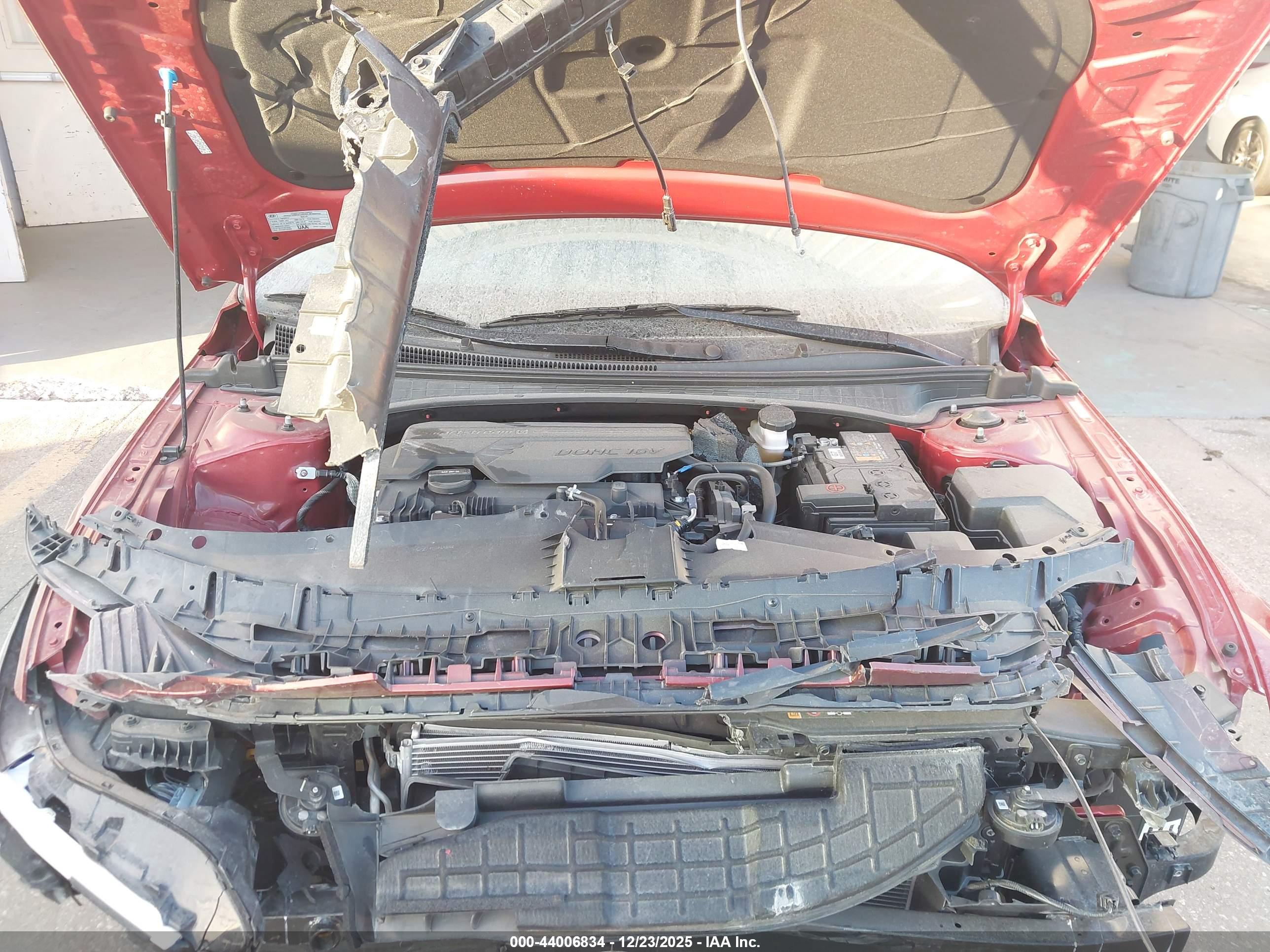 HYUNDAI ELANTRA image 10