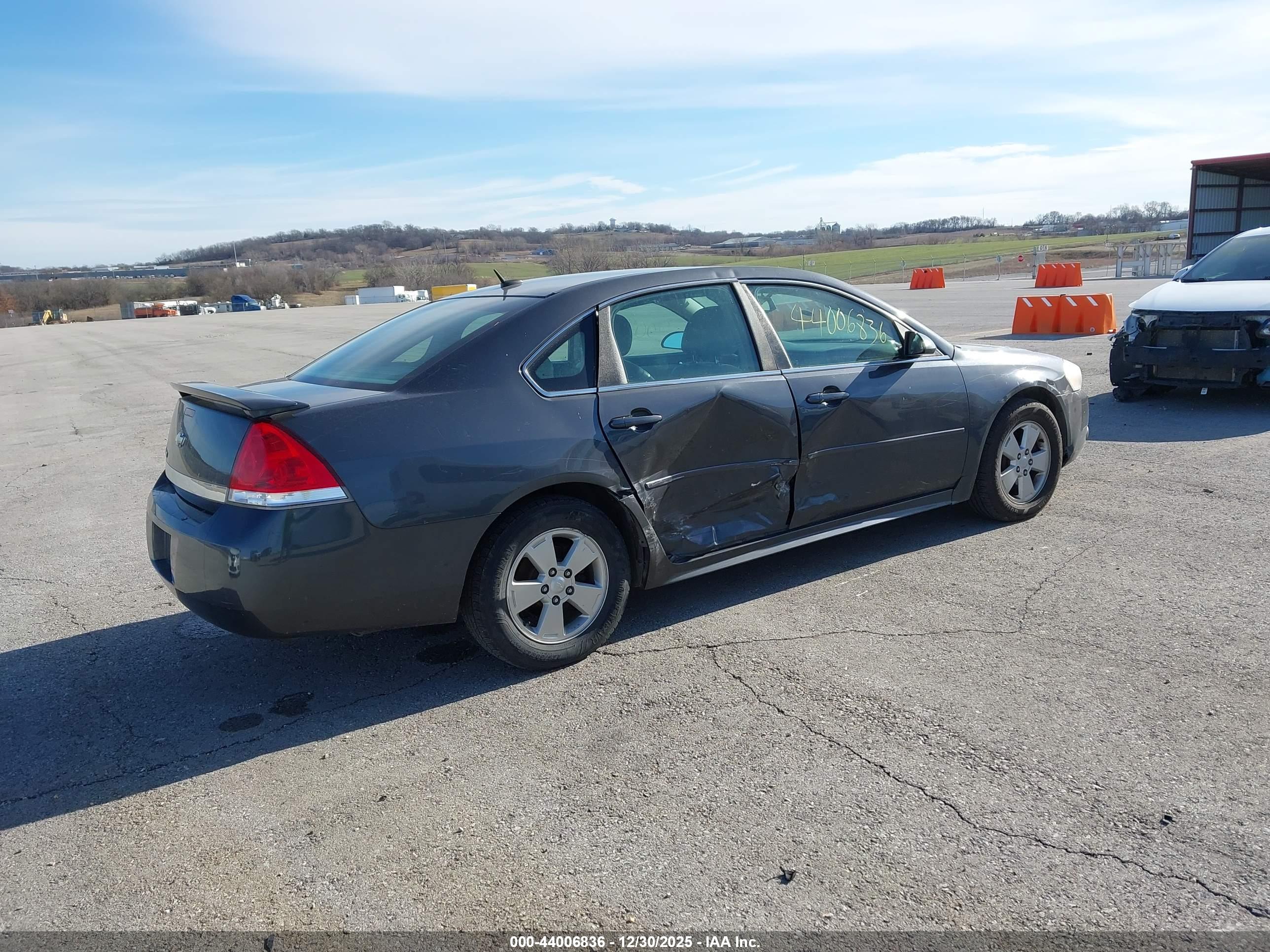 CHEVROLET IMPALA image 4