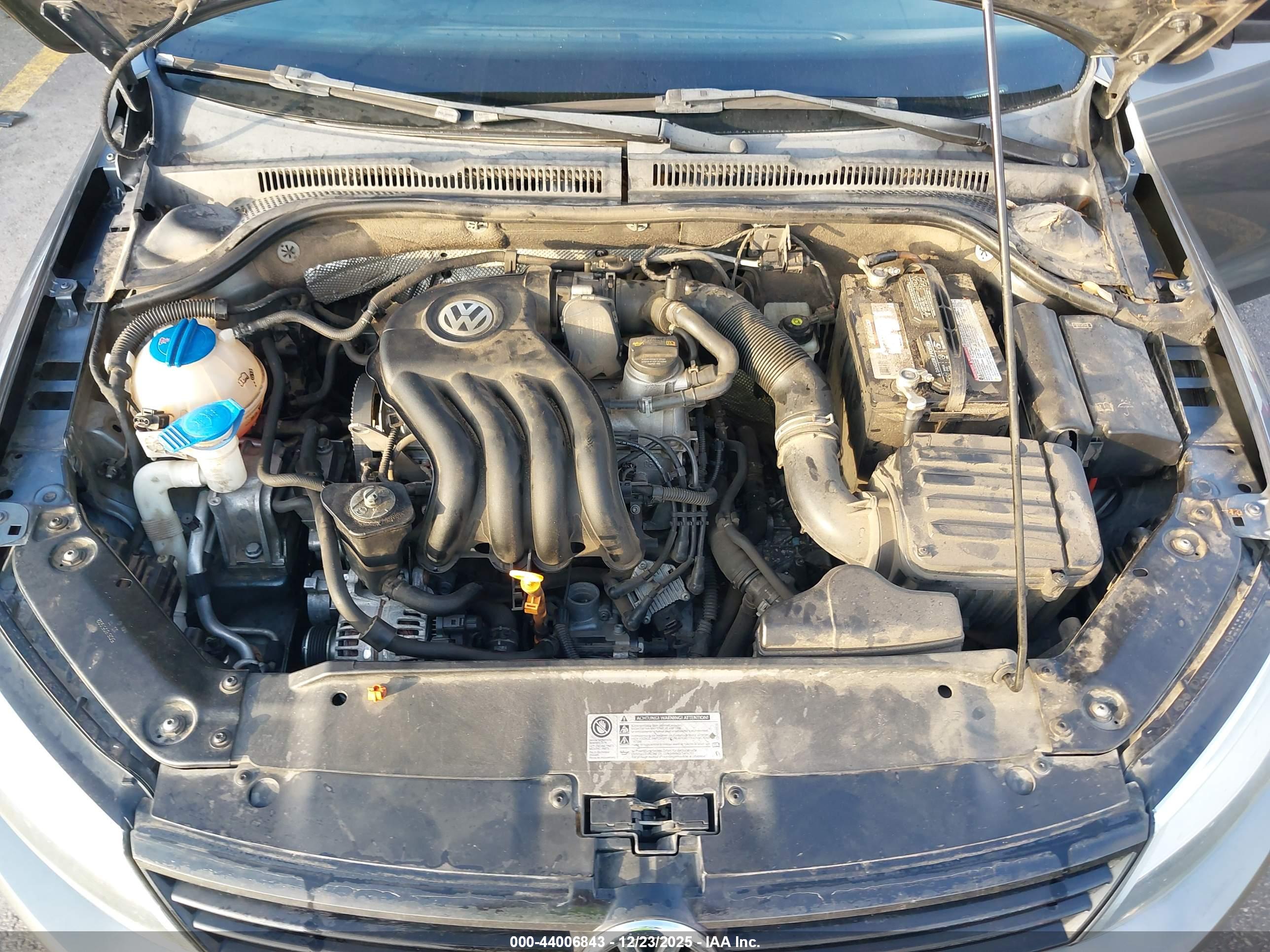 VOLKSWAGEN JETTA image 10