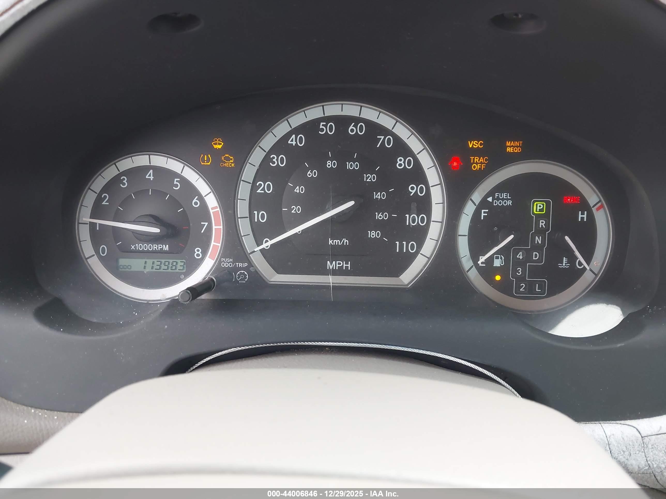 TOYOTA SIENNA image 7