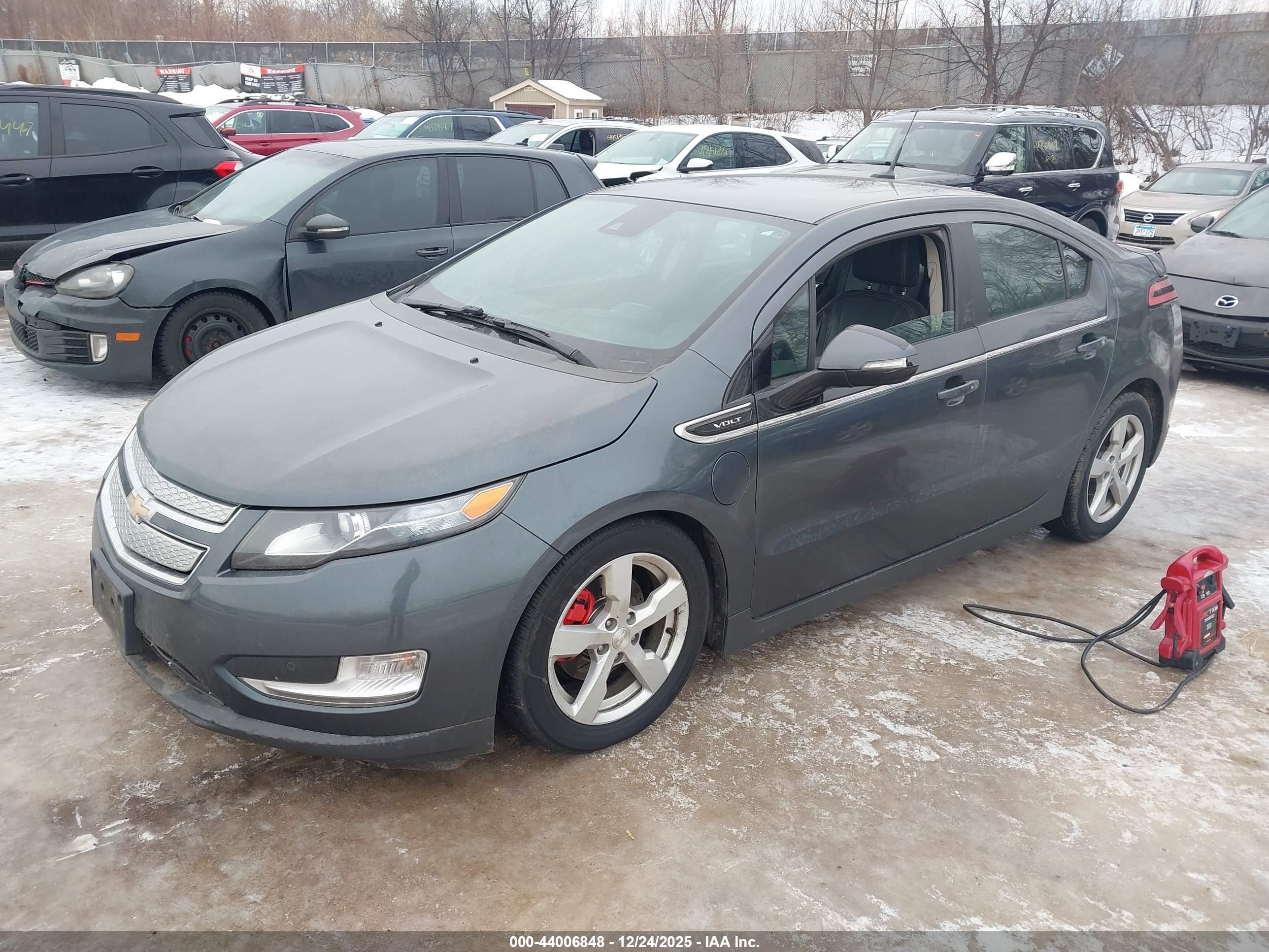CHEVROLET VOLT image 2