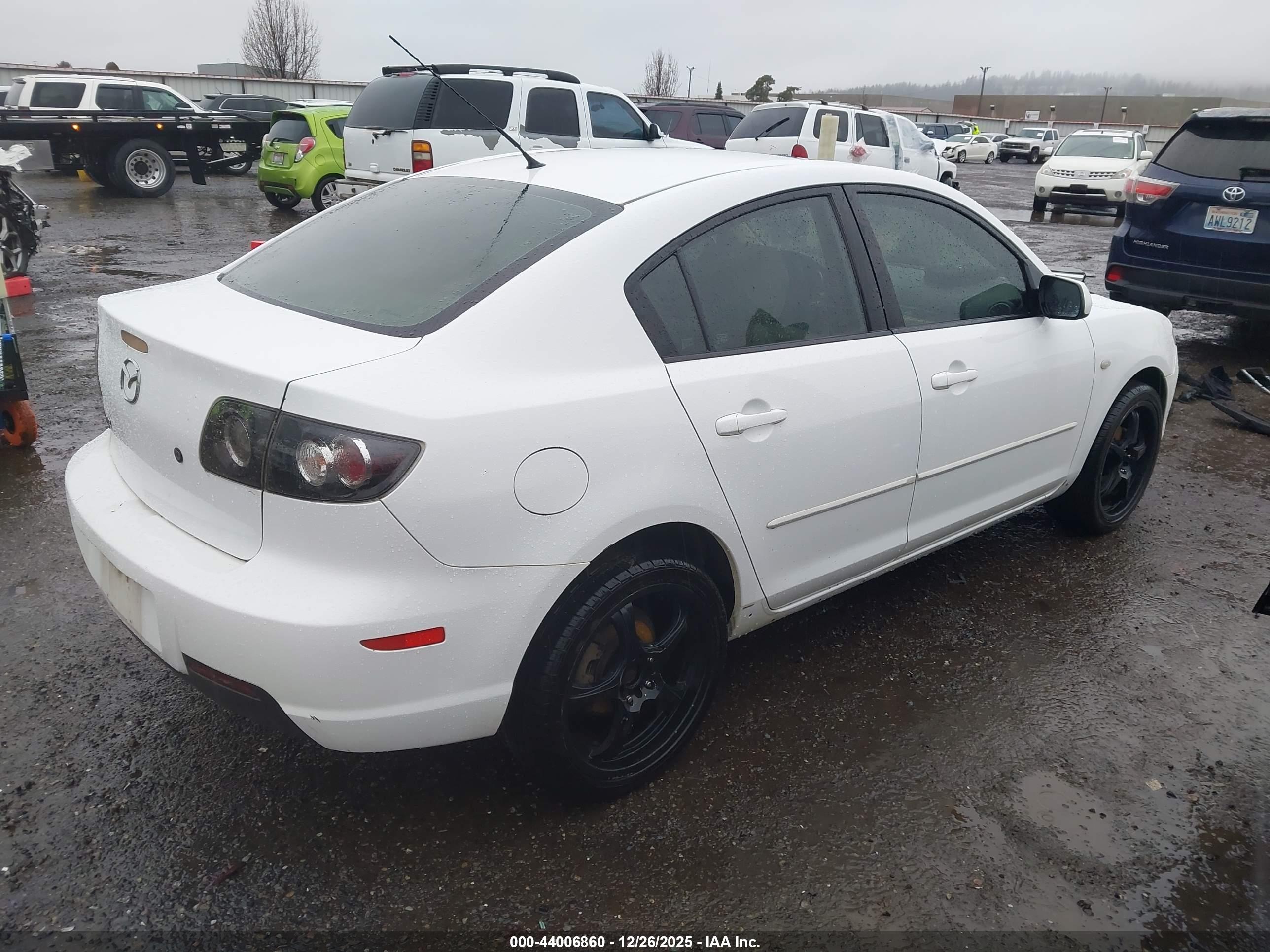 MAZDA MAZDA3 image 4