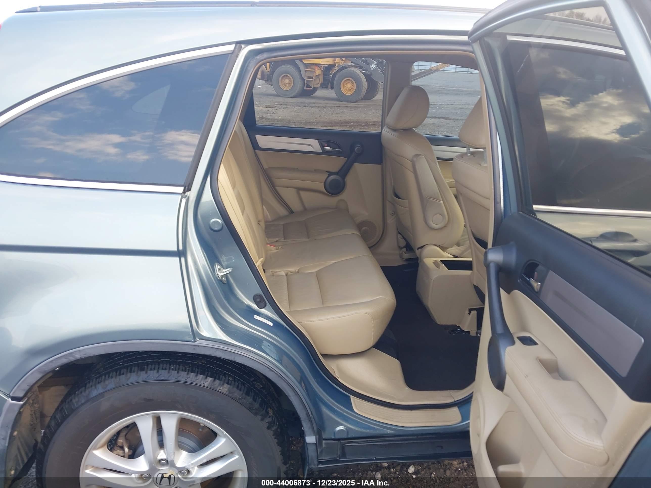 HONDA CR-V image 8
