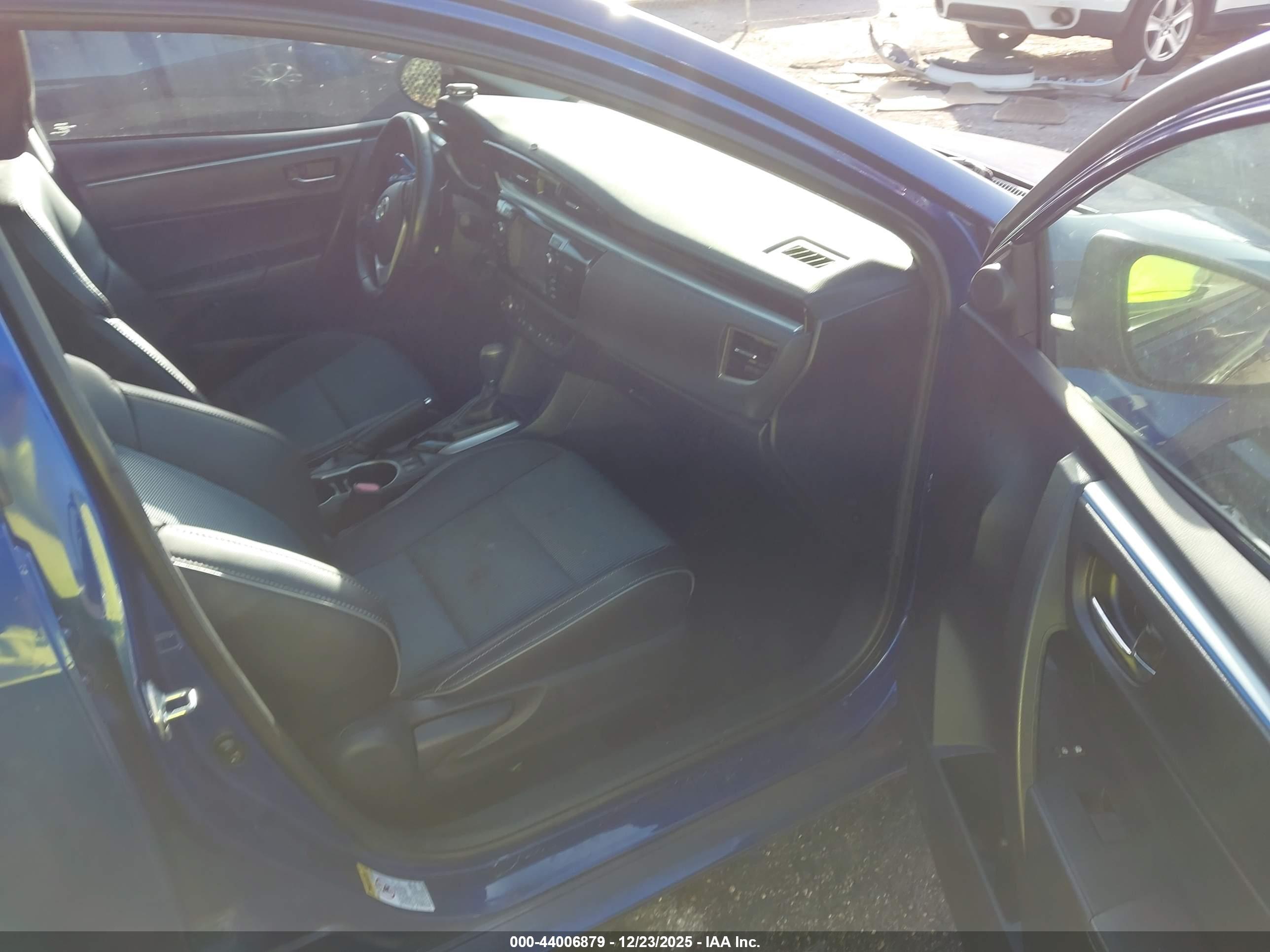 TOYOTA COROLLA image 5
