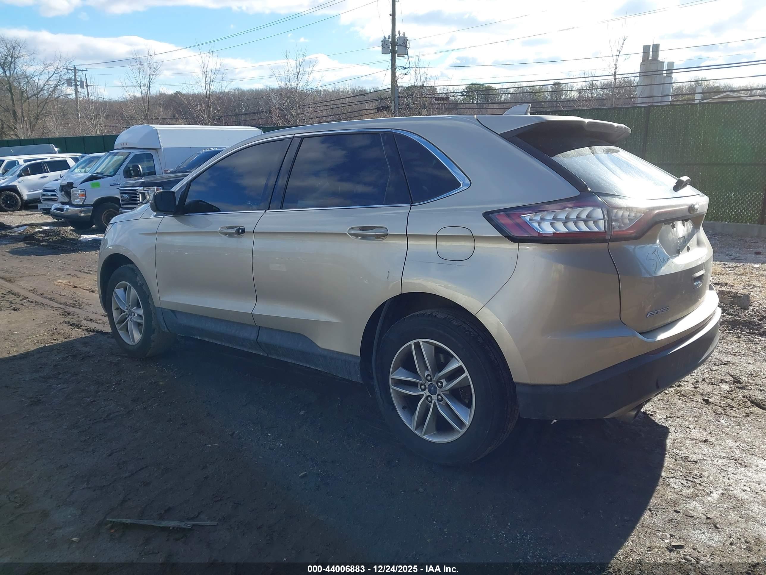 FORD EDGE image 3