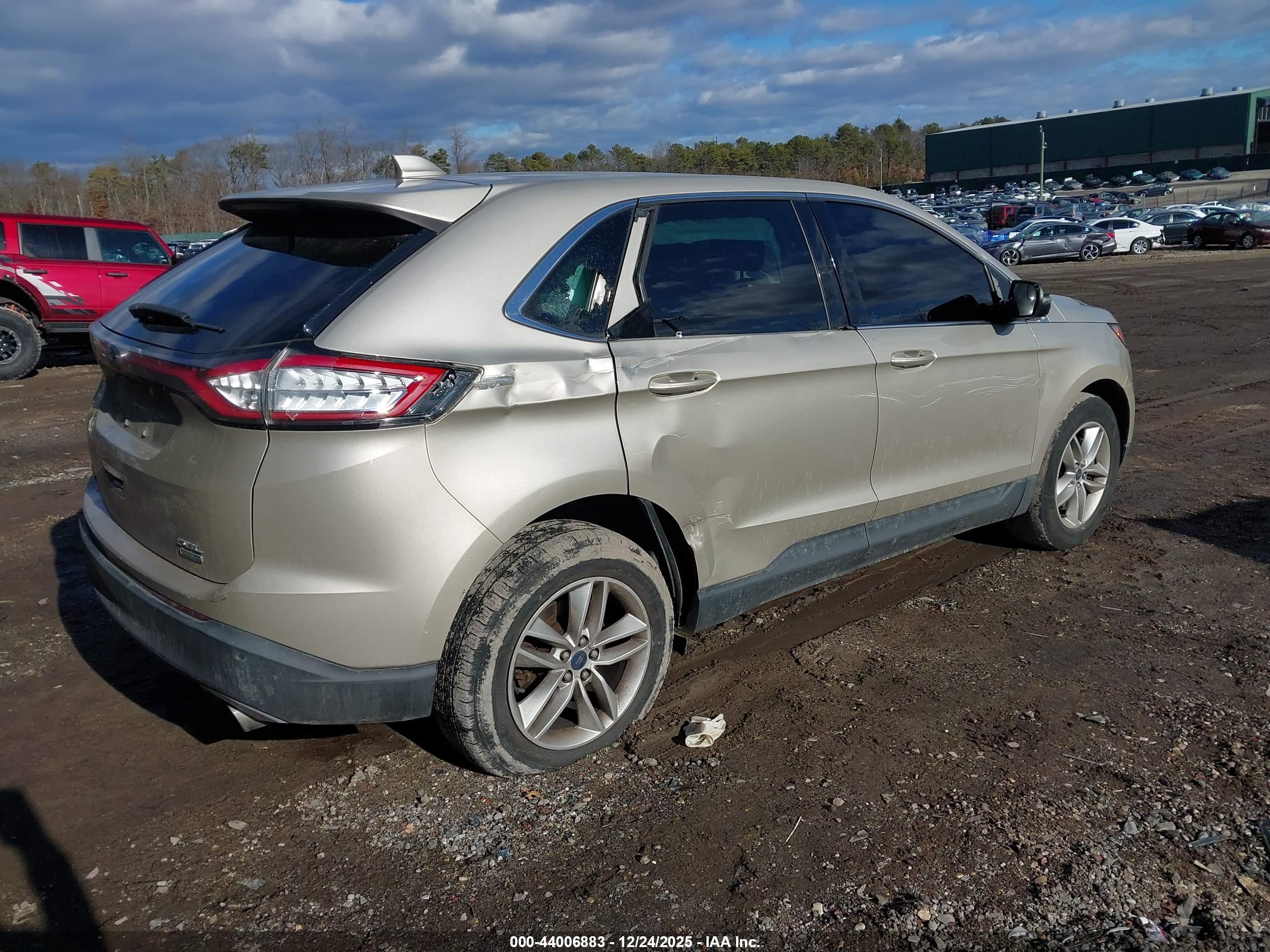 FORD EDGE image 4